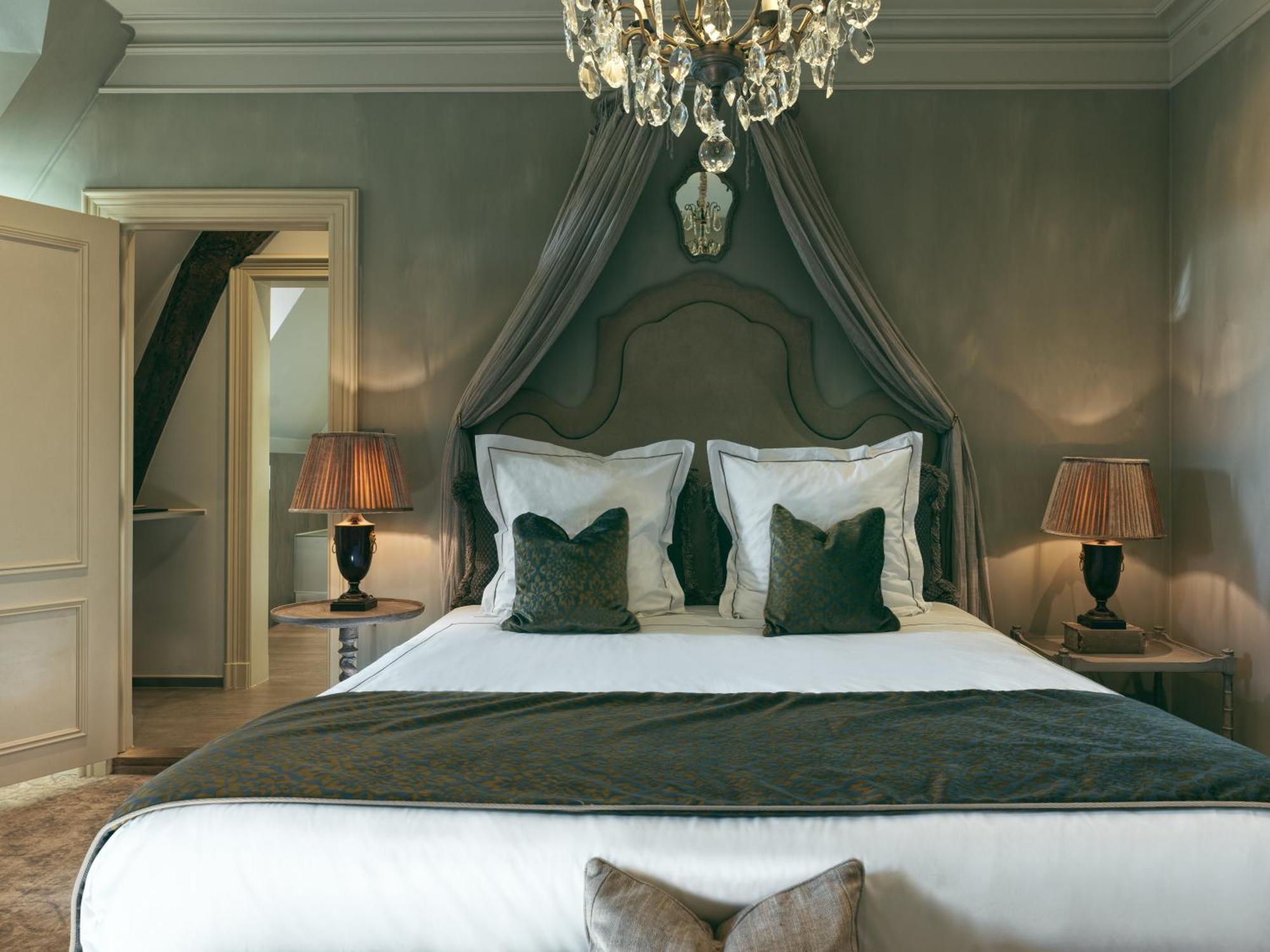 Luxury Room