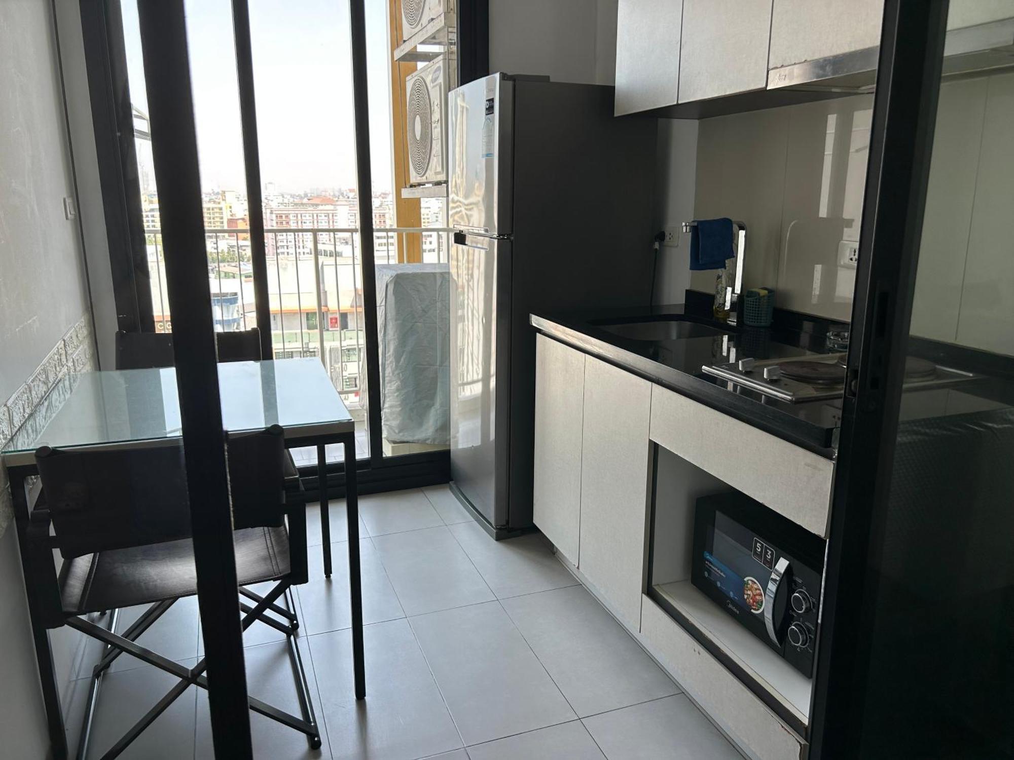 Studio Balcony