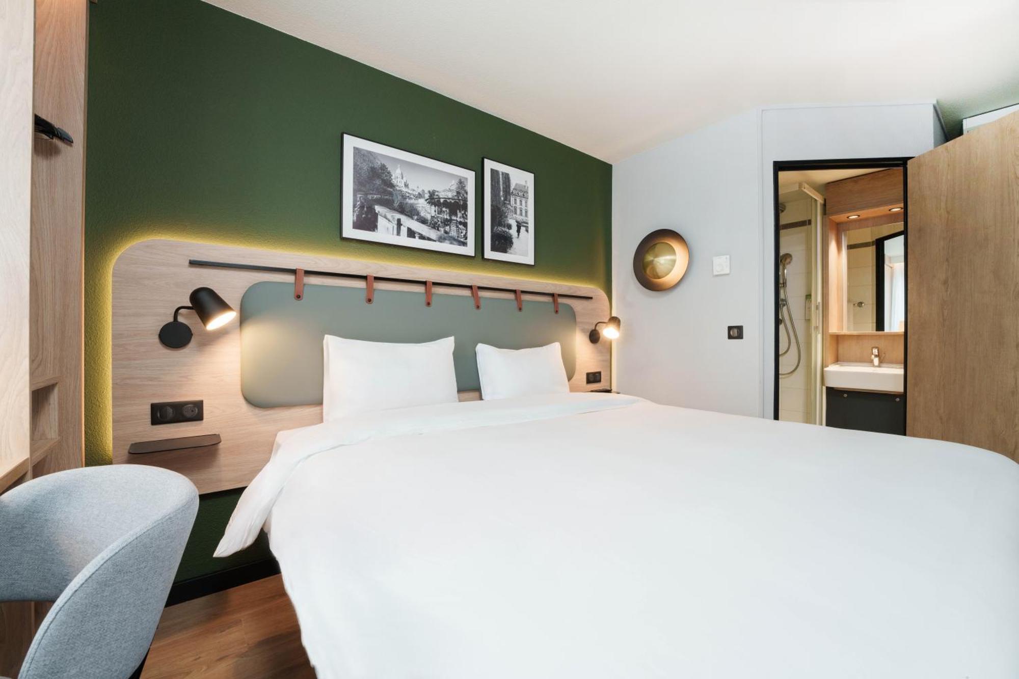 Standard Room - 1 Queen Bed,1654246121:JPEG