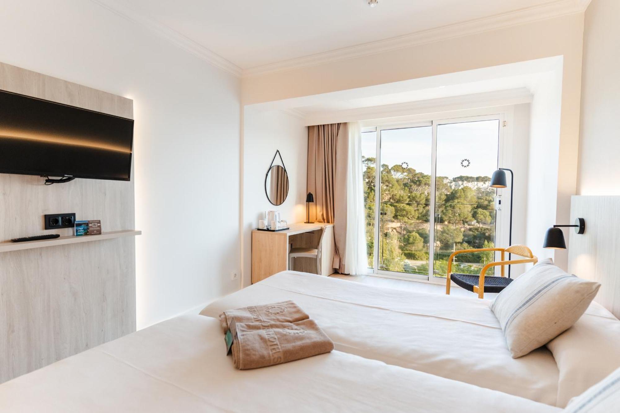 Twin Room Sea View
