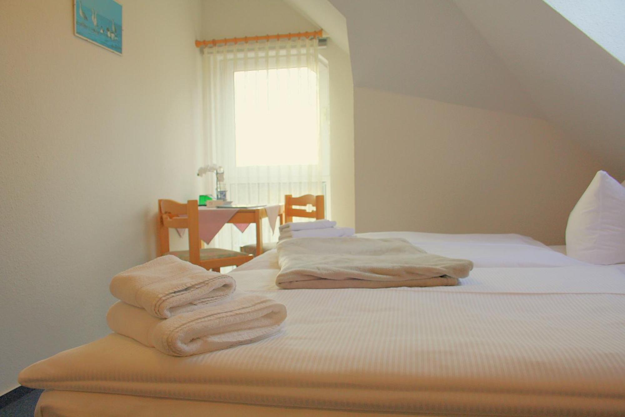 Standard Double Room,1654268075:JPEG