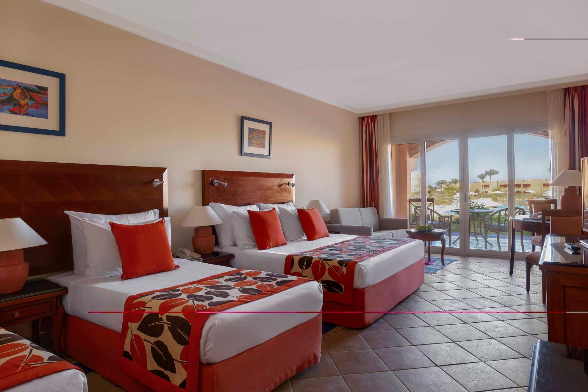 Family Premium Queen or Twin Pool View