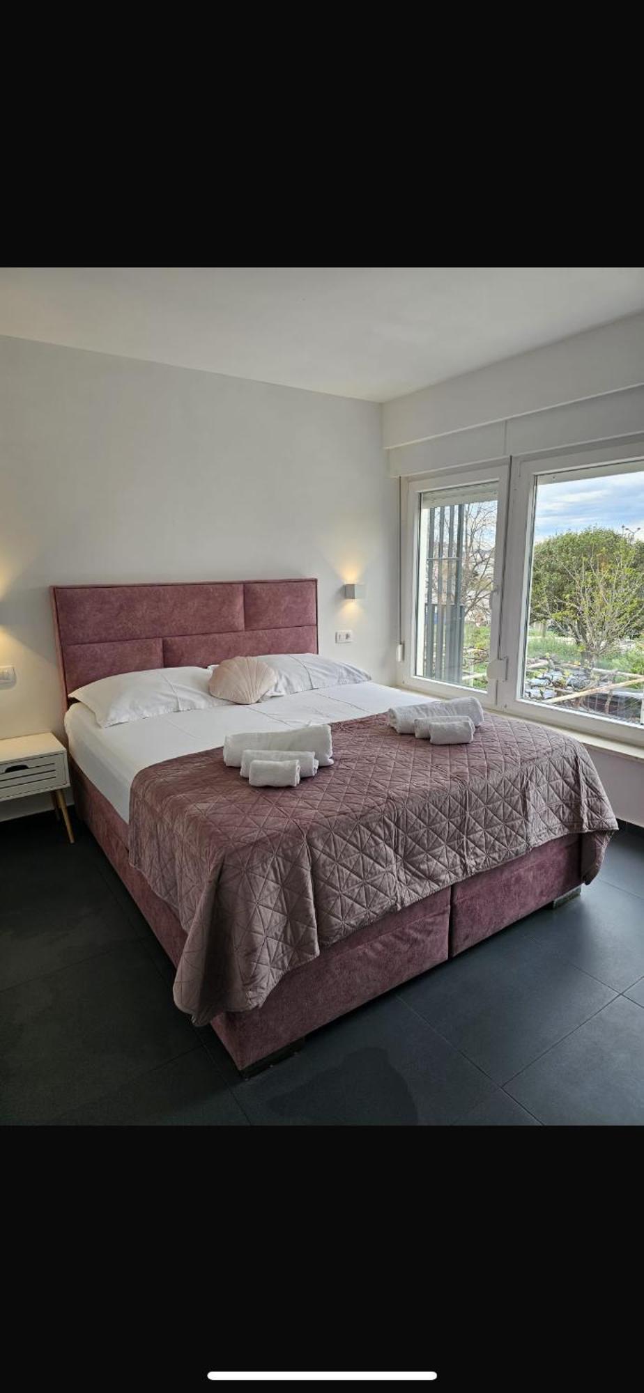 Double Room,1757753808:JPEG