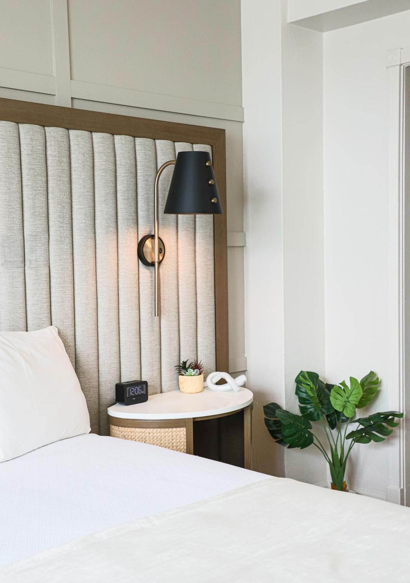 Standard Zimmer mit Kingsize-Bett