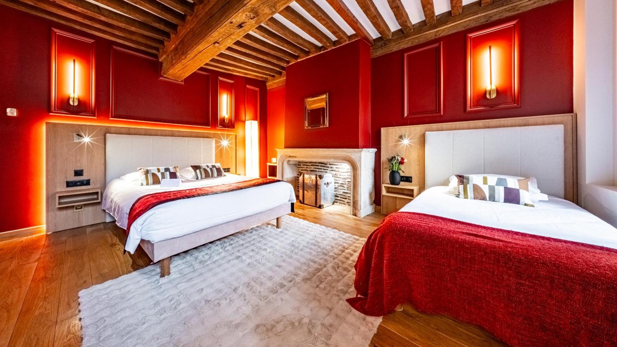 Triple Room