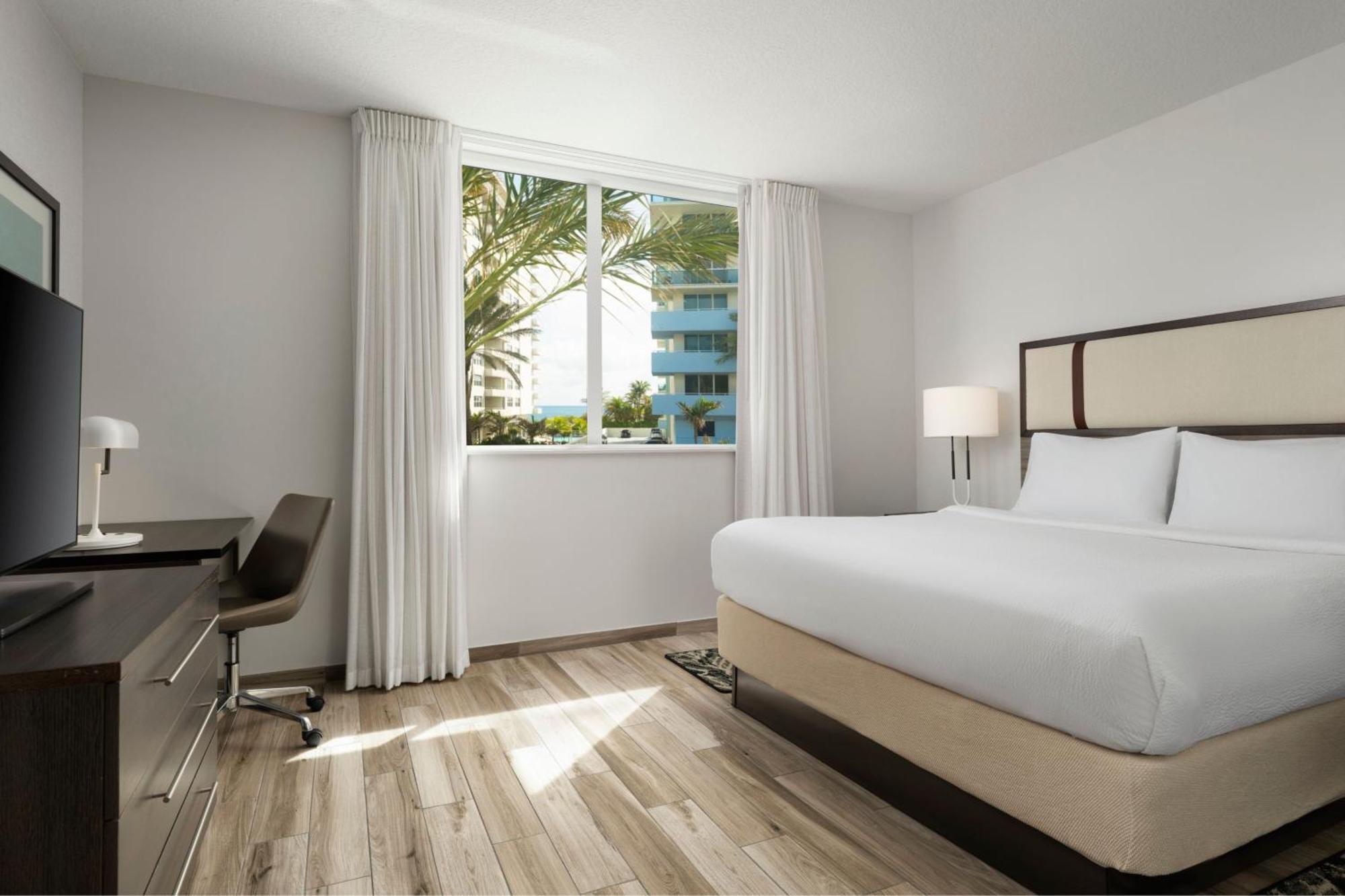 King Suite Partial Ocean View,1658787399:JPEG