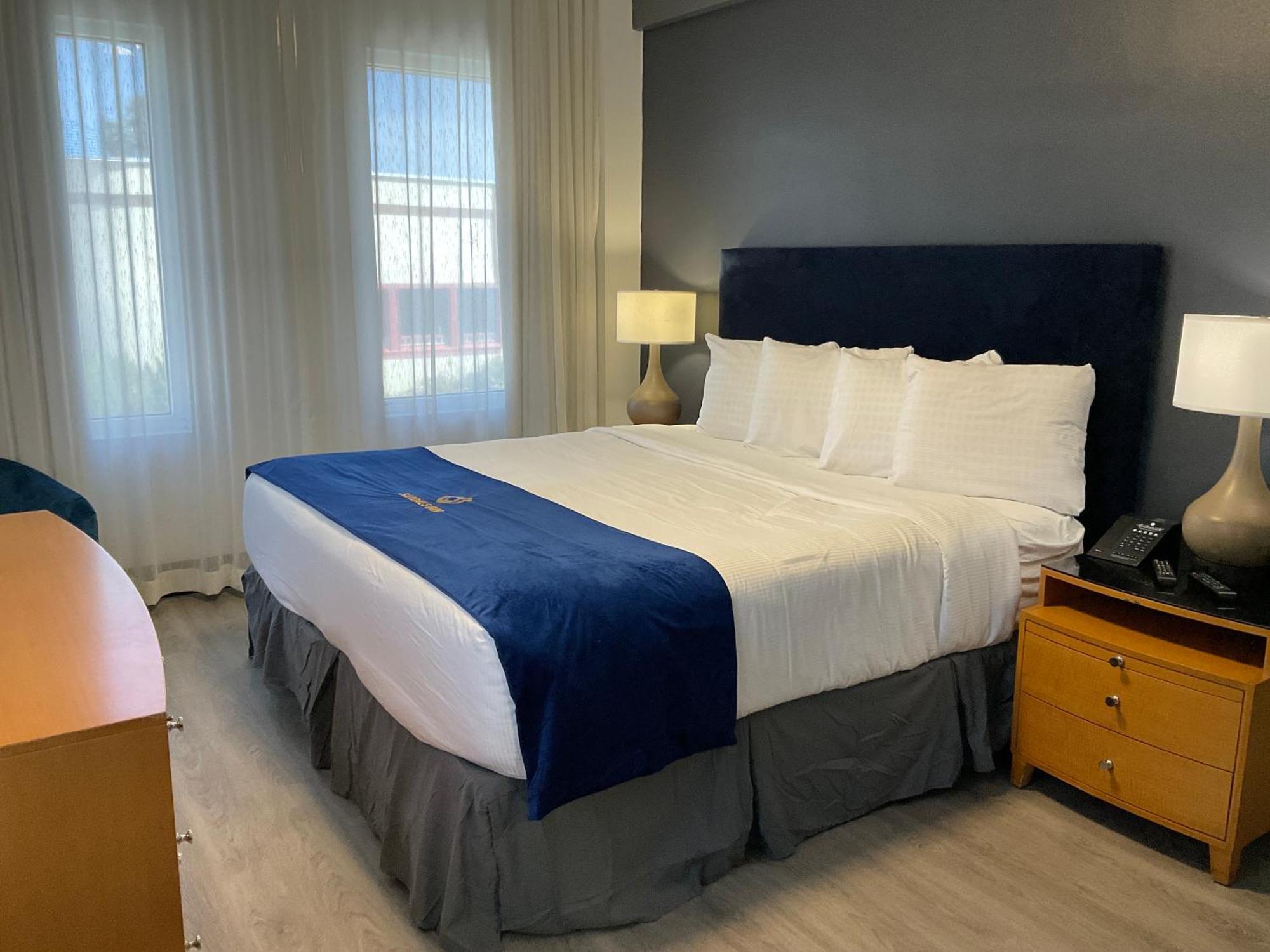 King Suite,1658796058:JPEG