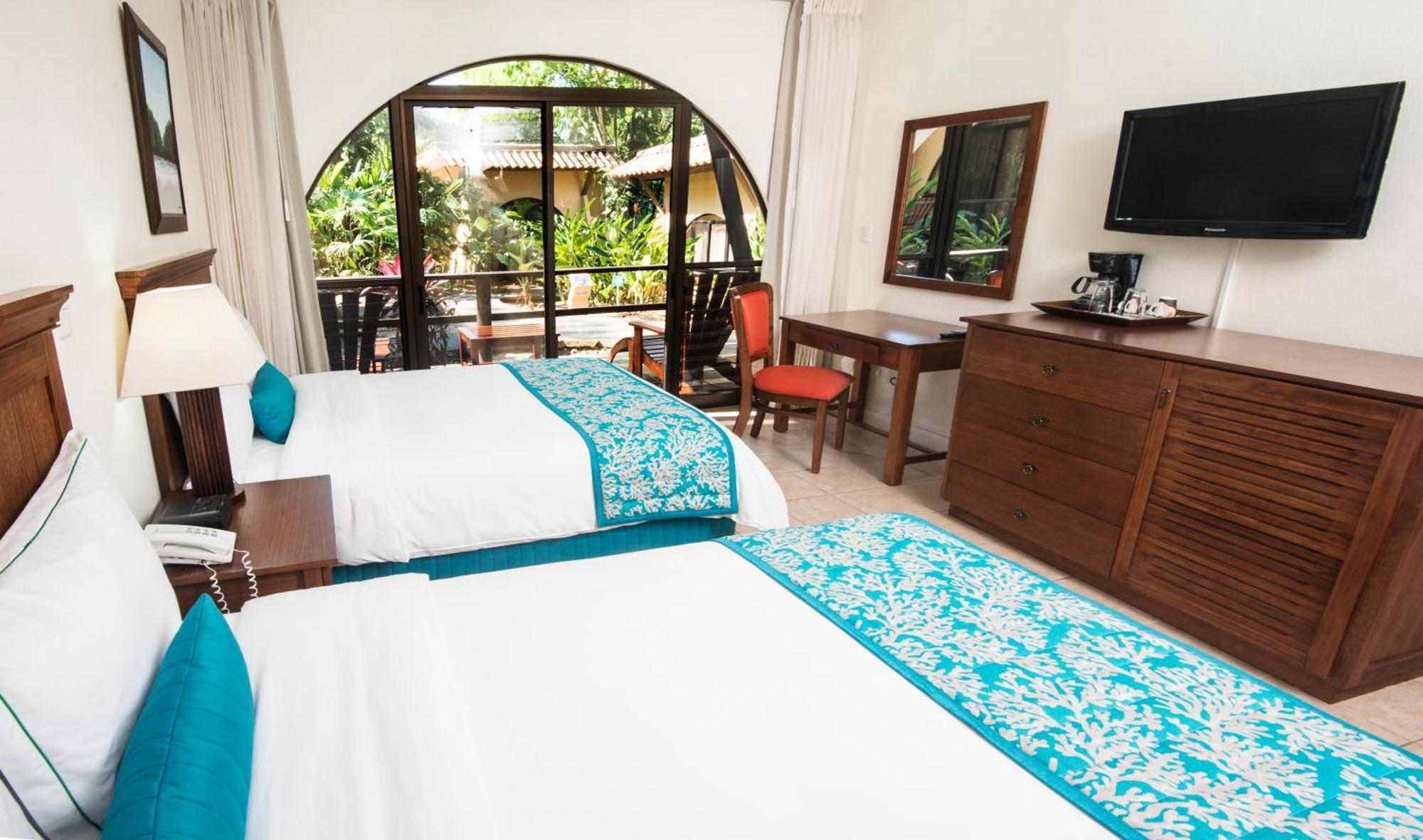 Superior Twin Room 800 mts from the beach