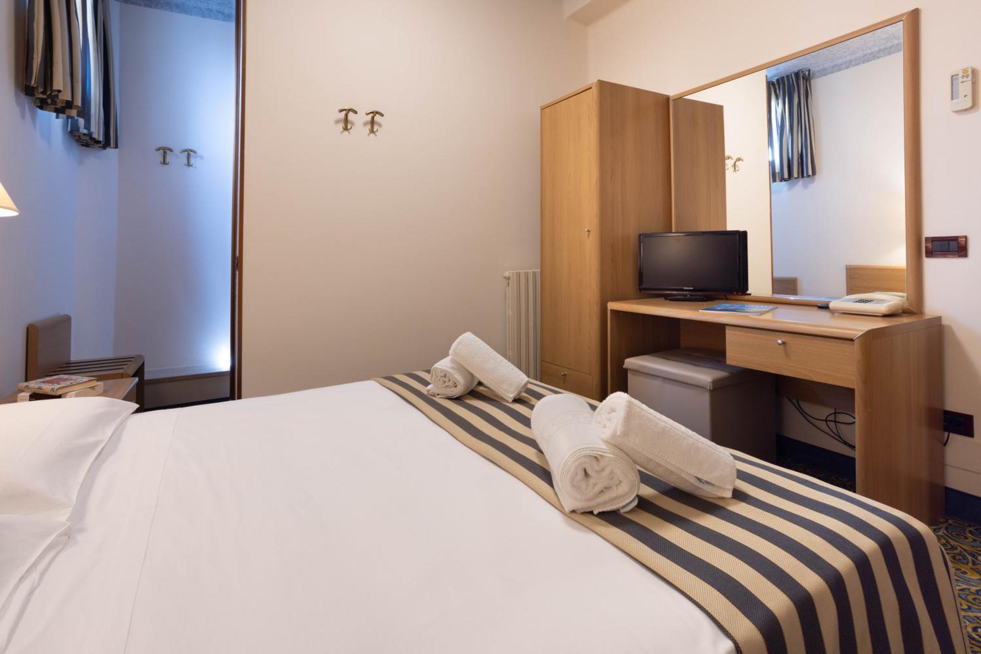 Economy Double Room,1661113612:JPEG
