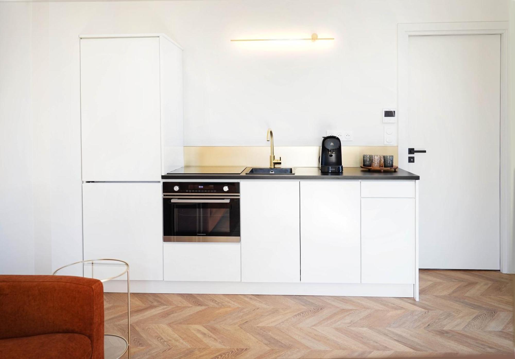 One-Bedroom Deluxe Apartment