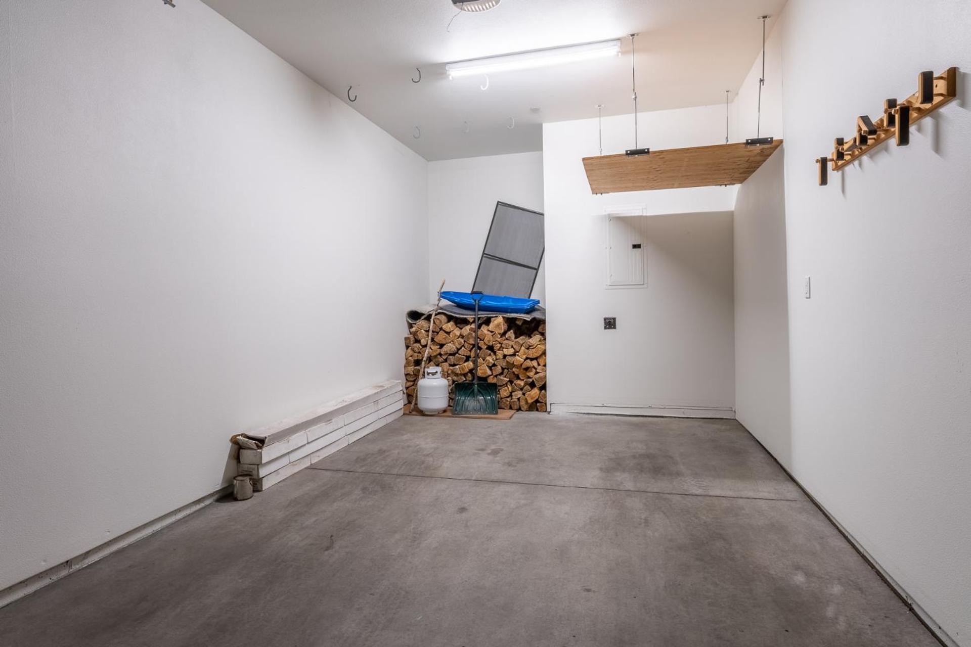 Three-Bedroom Townhouse,1662399673:JPEG