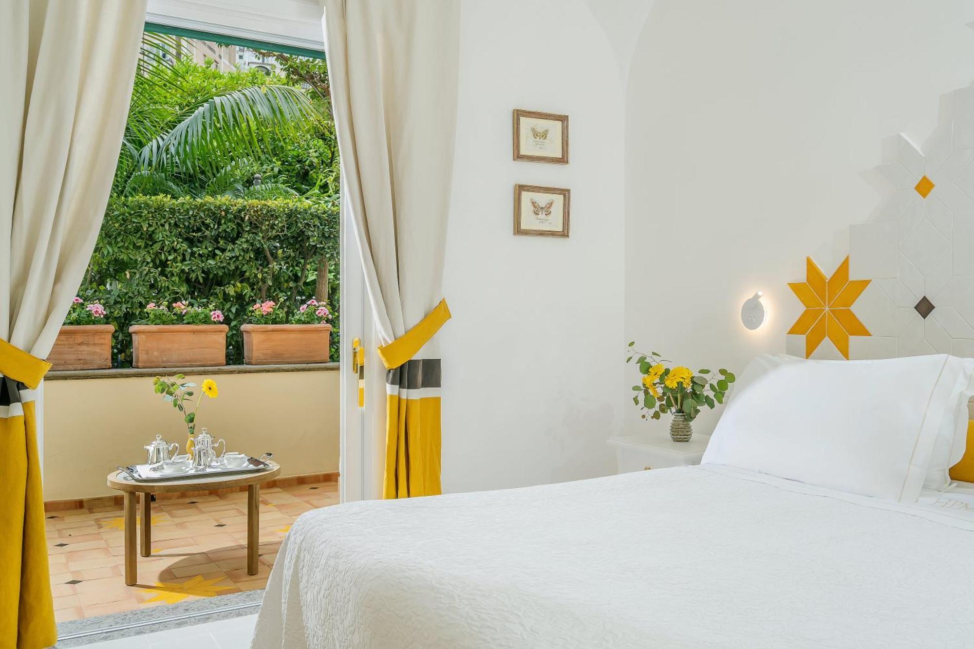 Double or Twin Room Garden View
