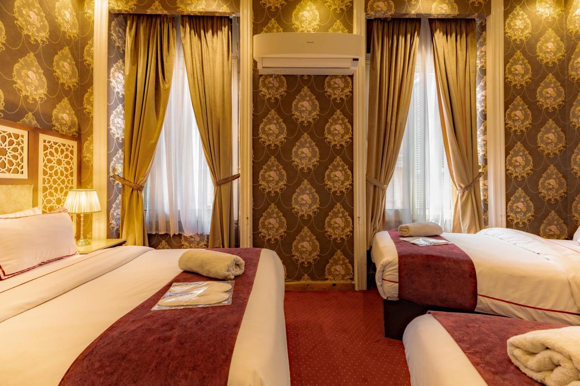 Deluxe Triple Room