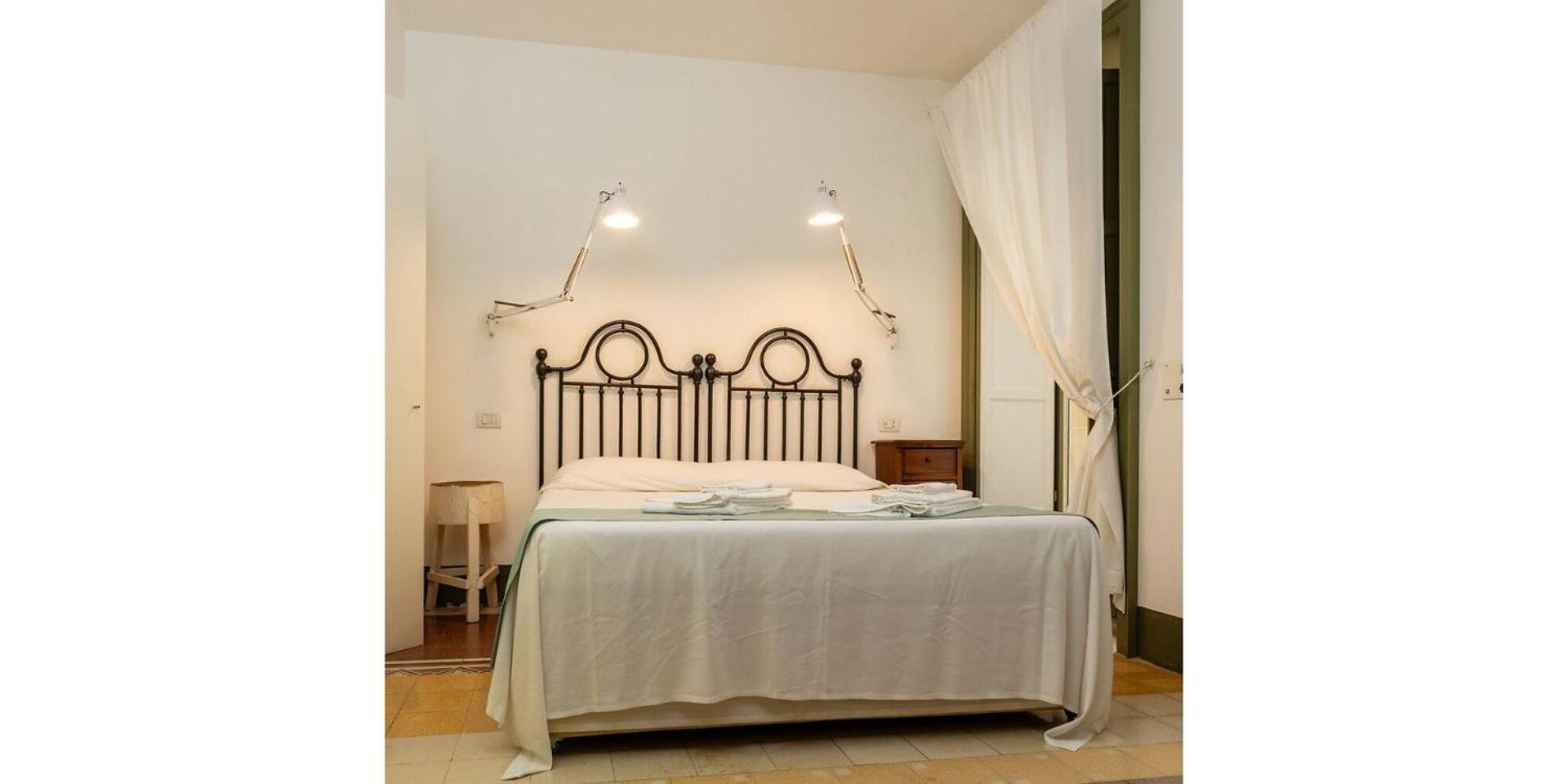 Deluxe Room,1665610492:JPEG