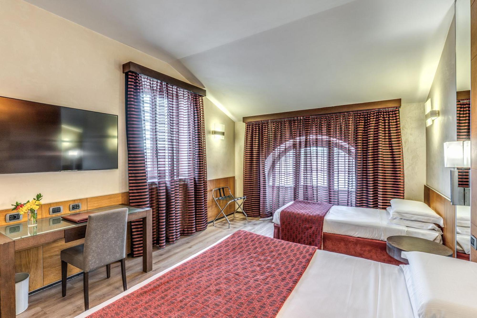 Triple Room