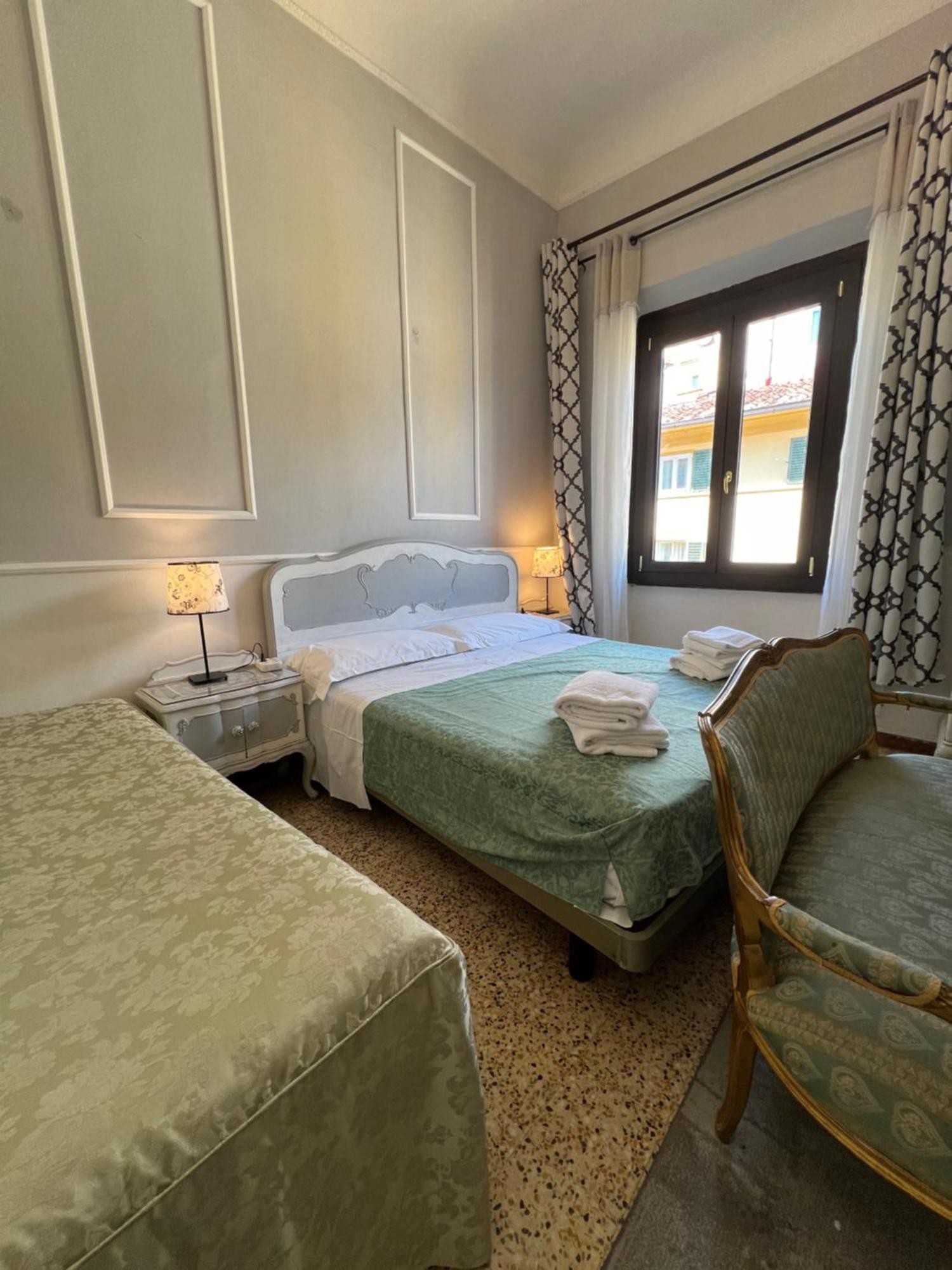 Triple Room with Shared Bathroom,1669006363:JPEG