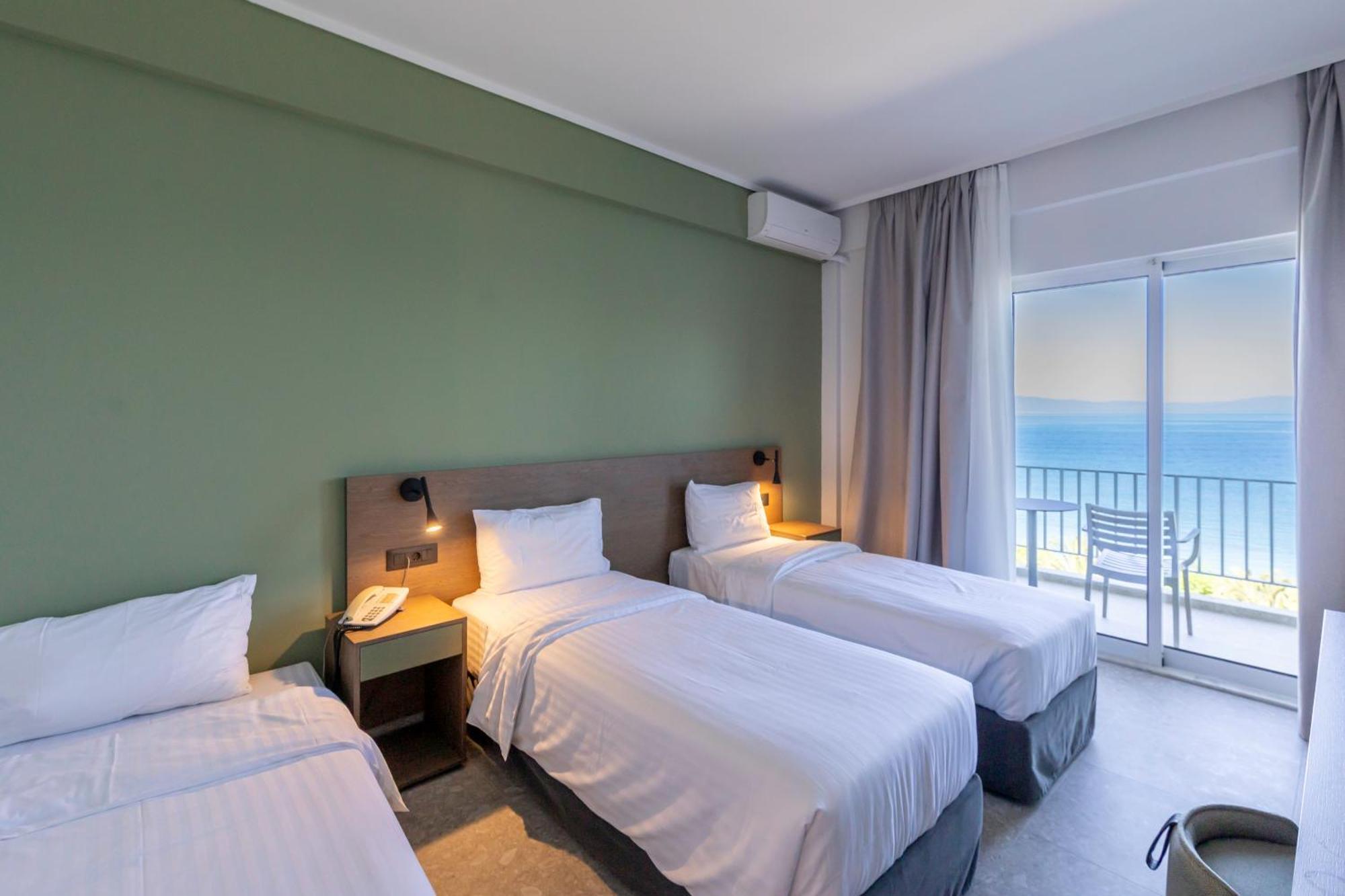 Triple Room Sea View