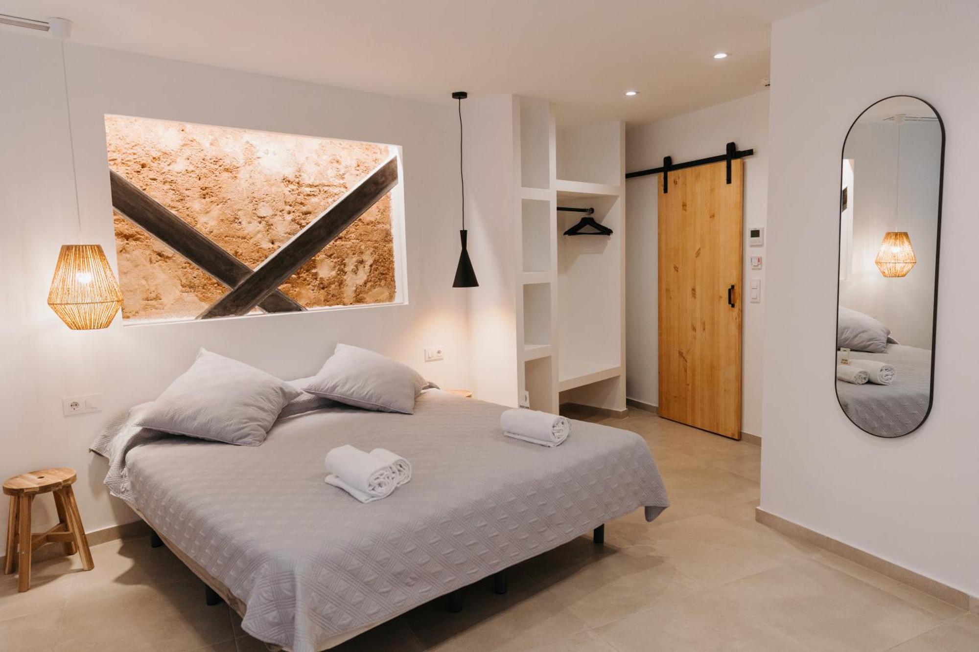 Double Room with Private Bathroom,1672588960:JPEG