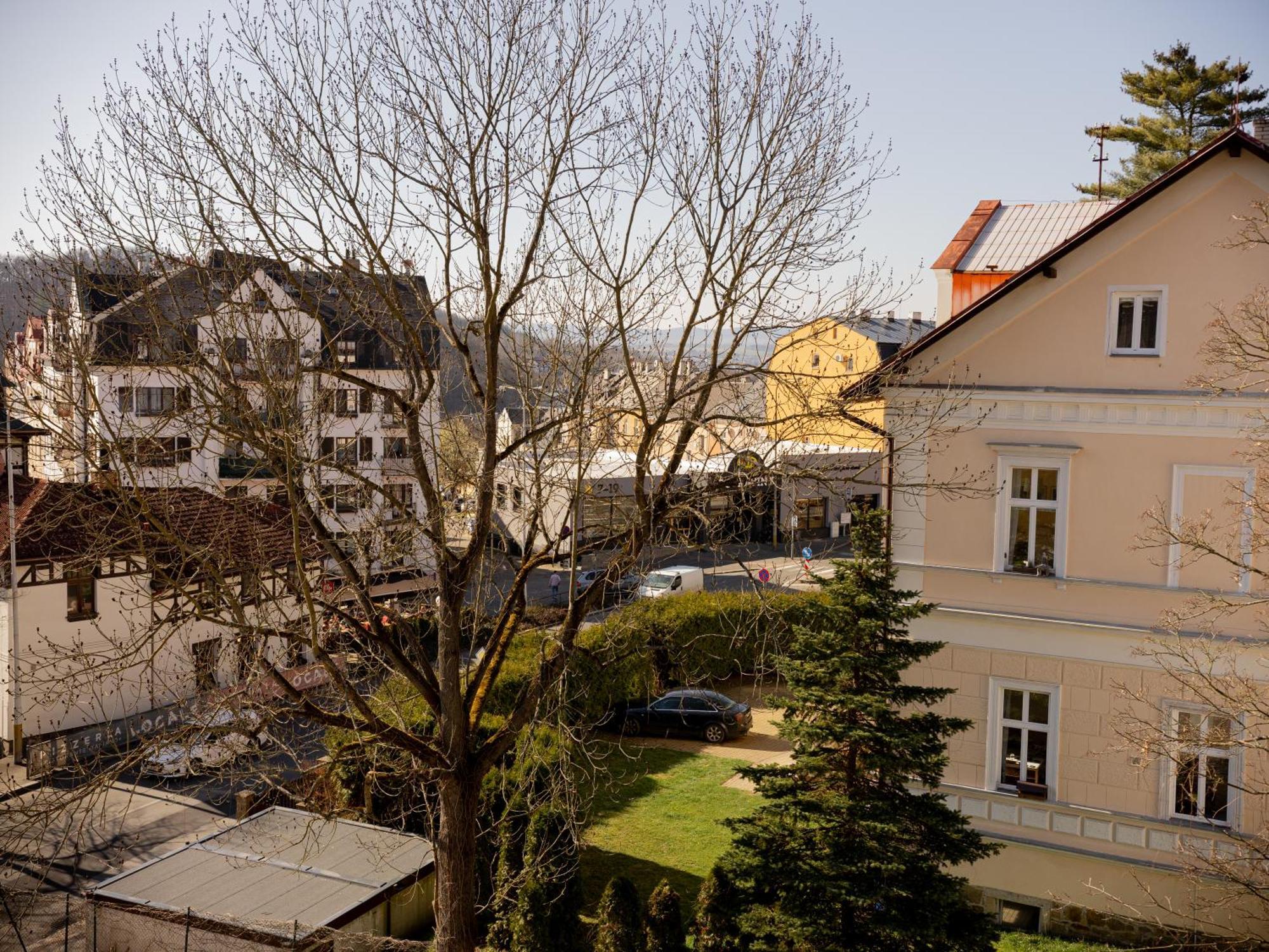 Apartment City View