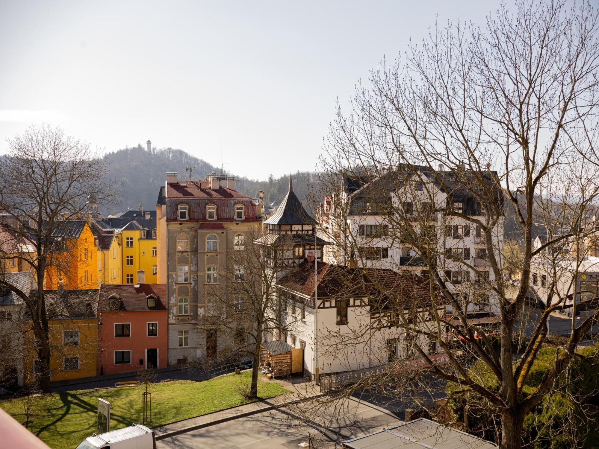 Apartment City View