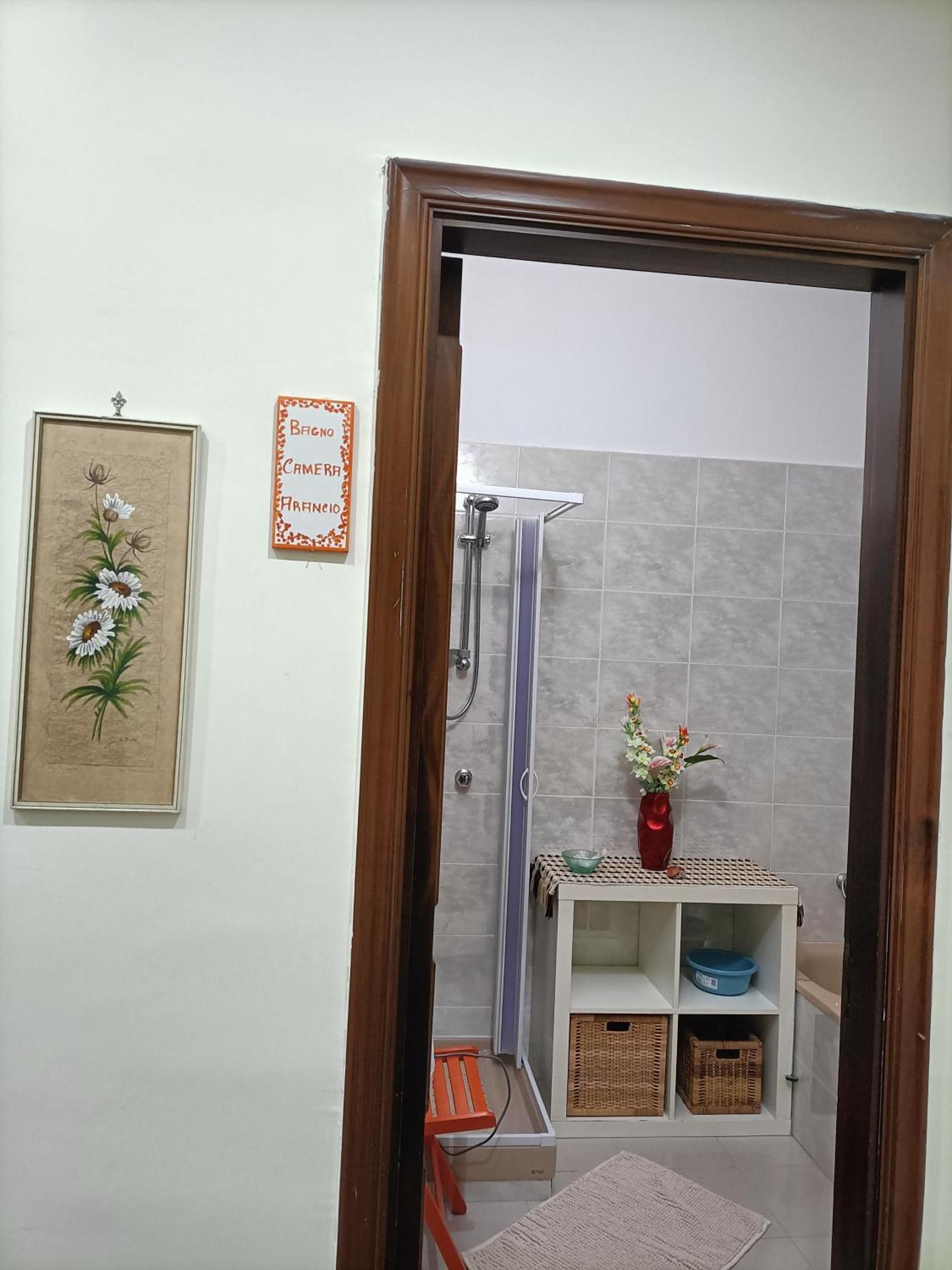 Double or Twin Room Private External Bathroom