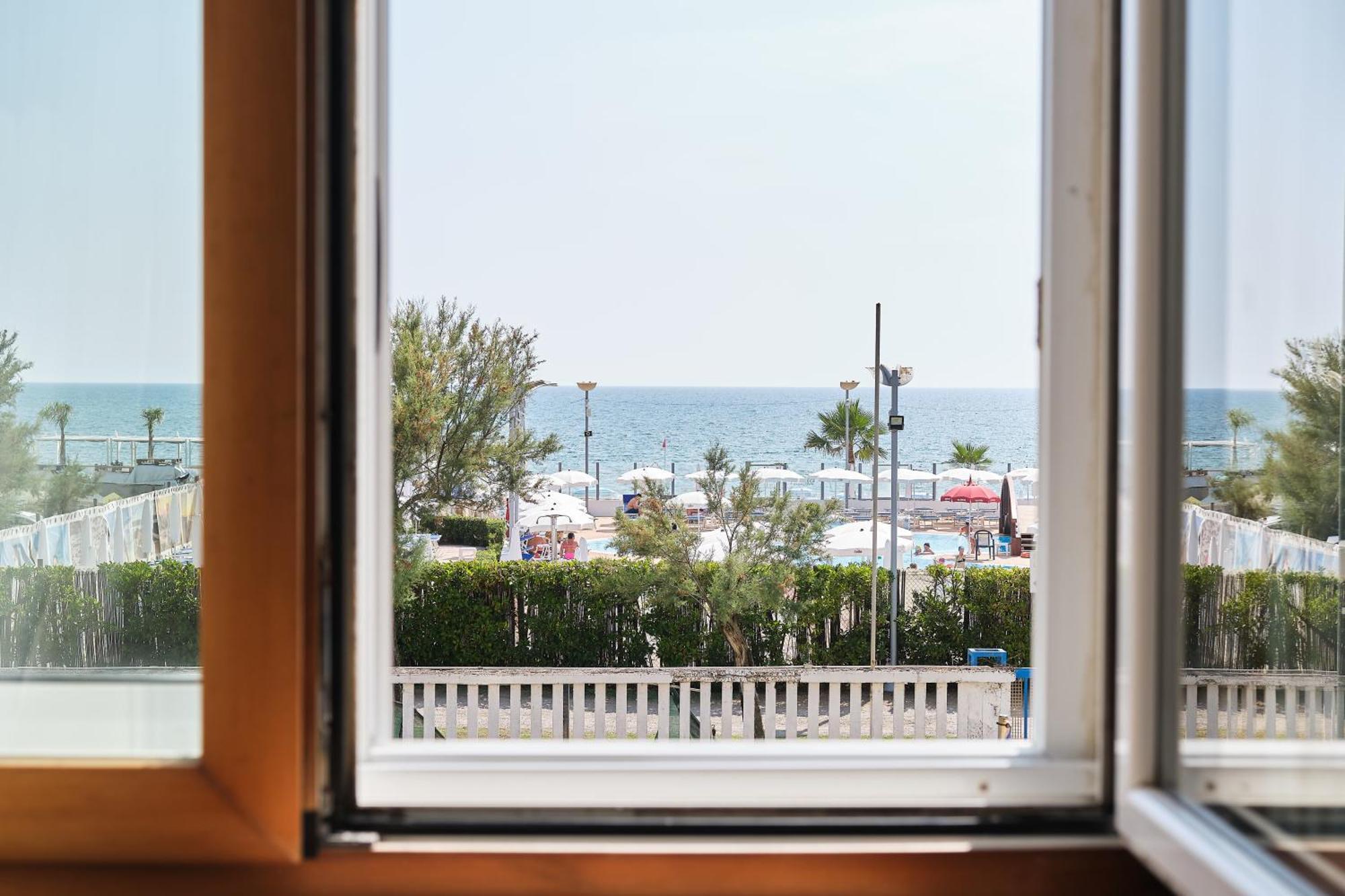 Double Room,1685063870:JPEG