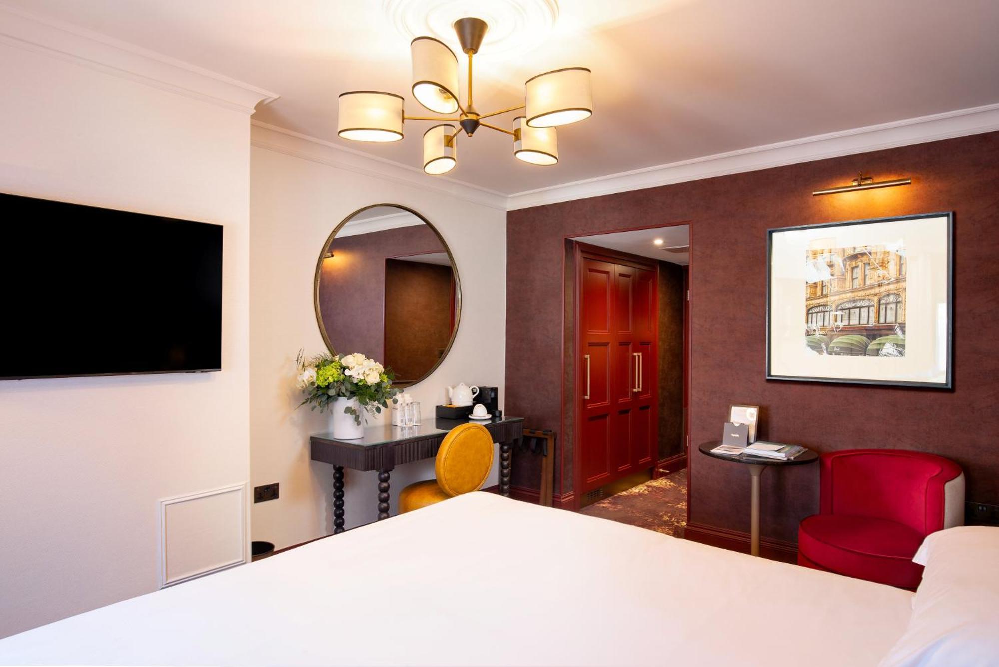 Superior Zimmer mit Kingsize-Bett