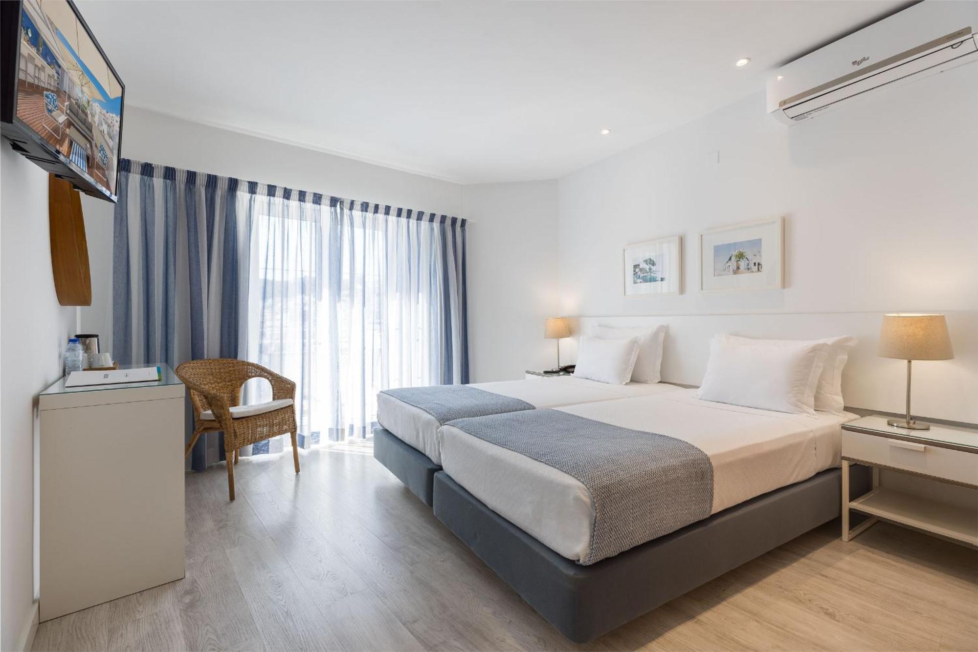 Superior Twin Room Balcony