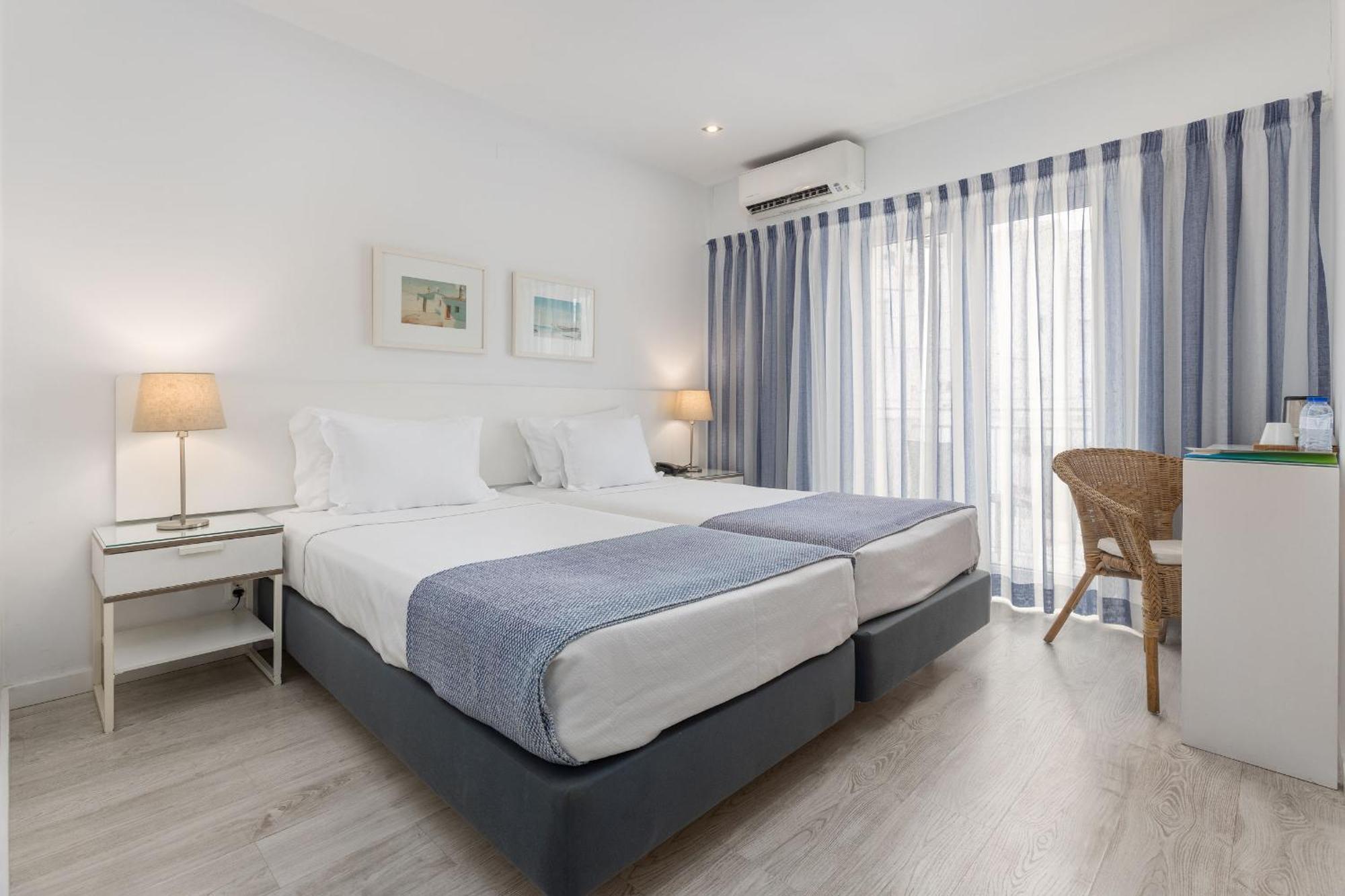 Double or Twin Room Balcony