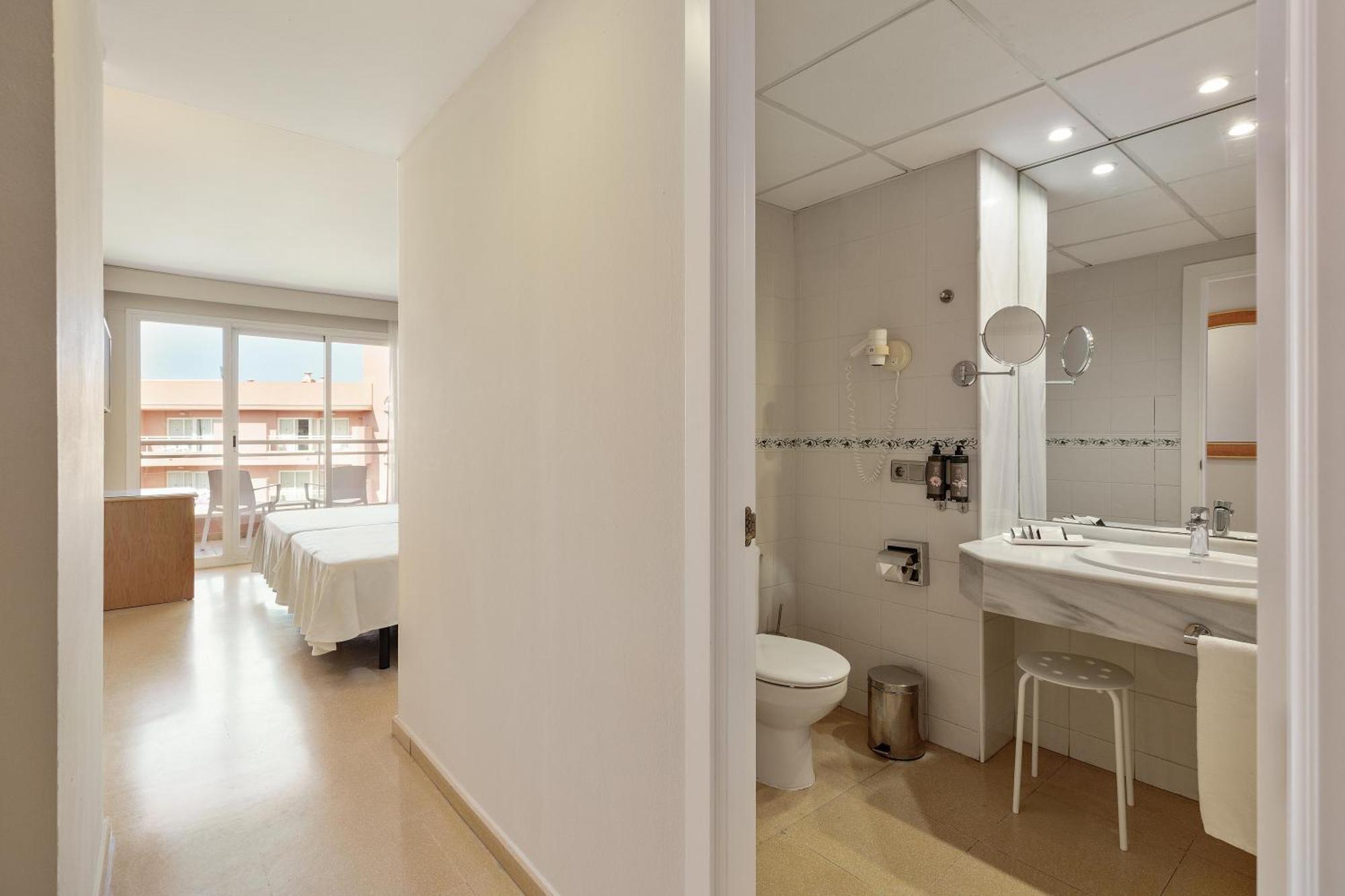 One-Bedroom Apartment,1690932875:JPEG