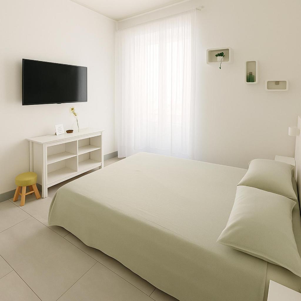 Double Room,1693335824:JPEG