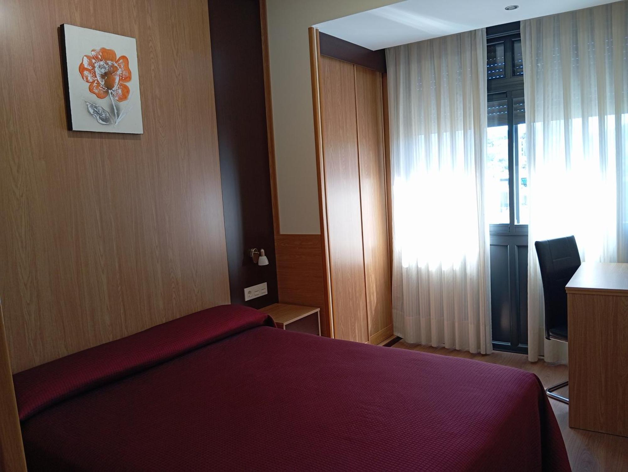 Double Room Private Bathroom