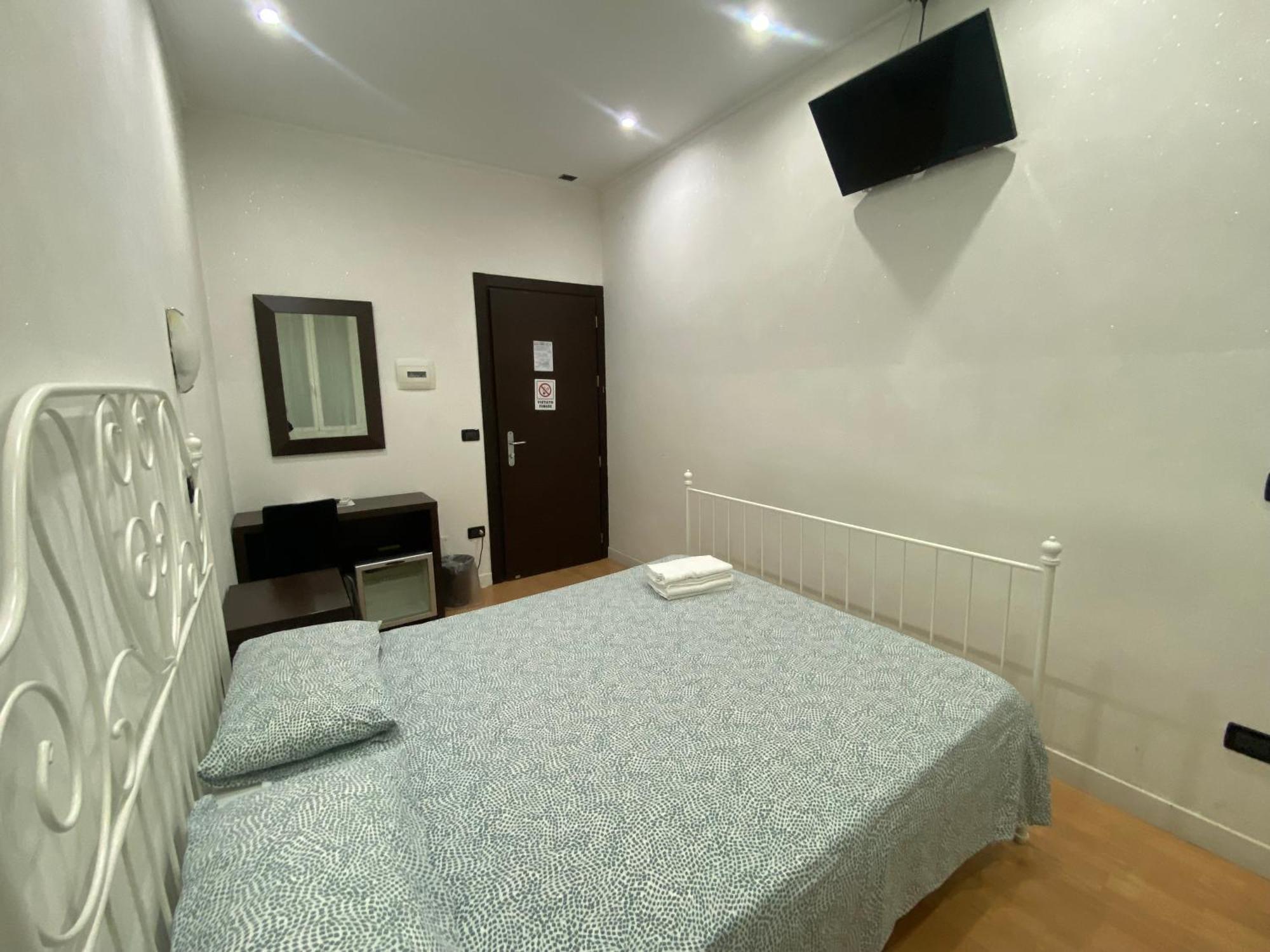 Large Double or Twin Room,1696621380:JPEG