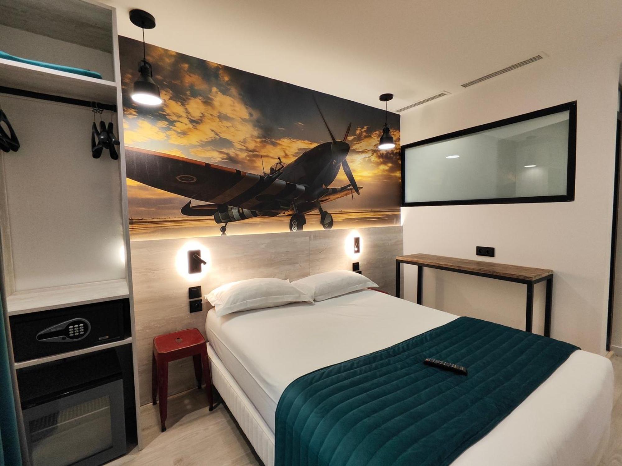 Single Room,1698846337:JPEG