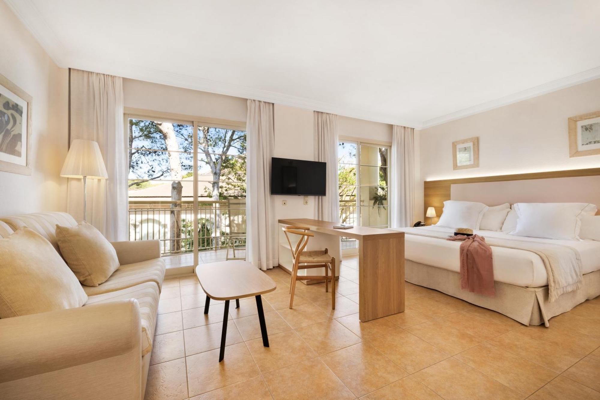 Junior Suite,1698850247:JPEG