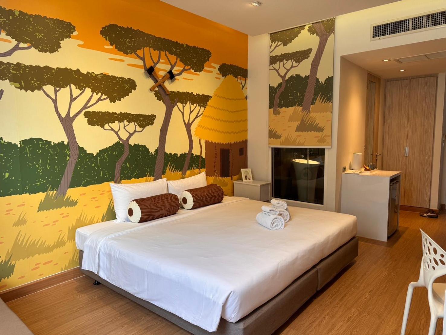 Deluxe King Room