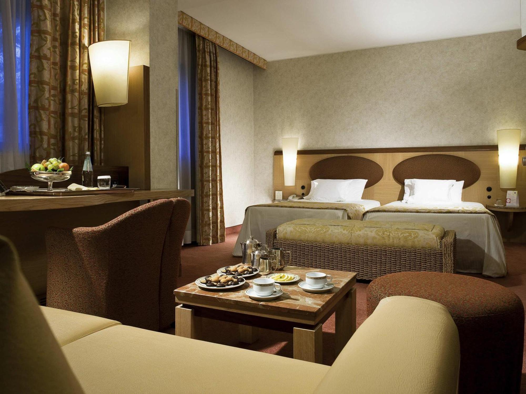 Junior Suite Sofa Bed,1739371357:JPEG