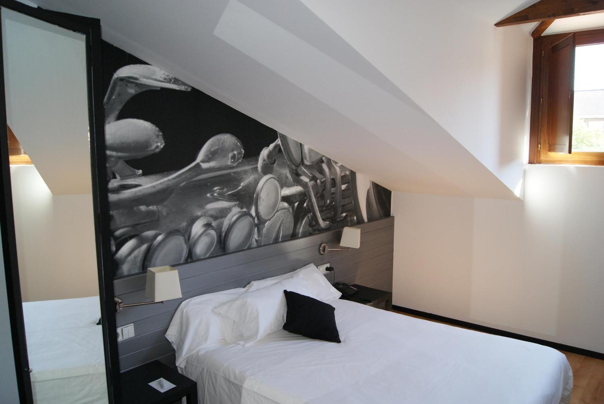 Double or Twin Room,1704913845:JPEG