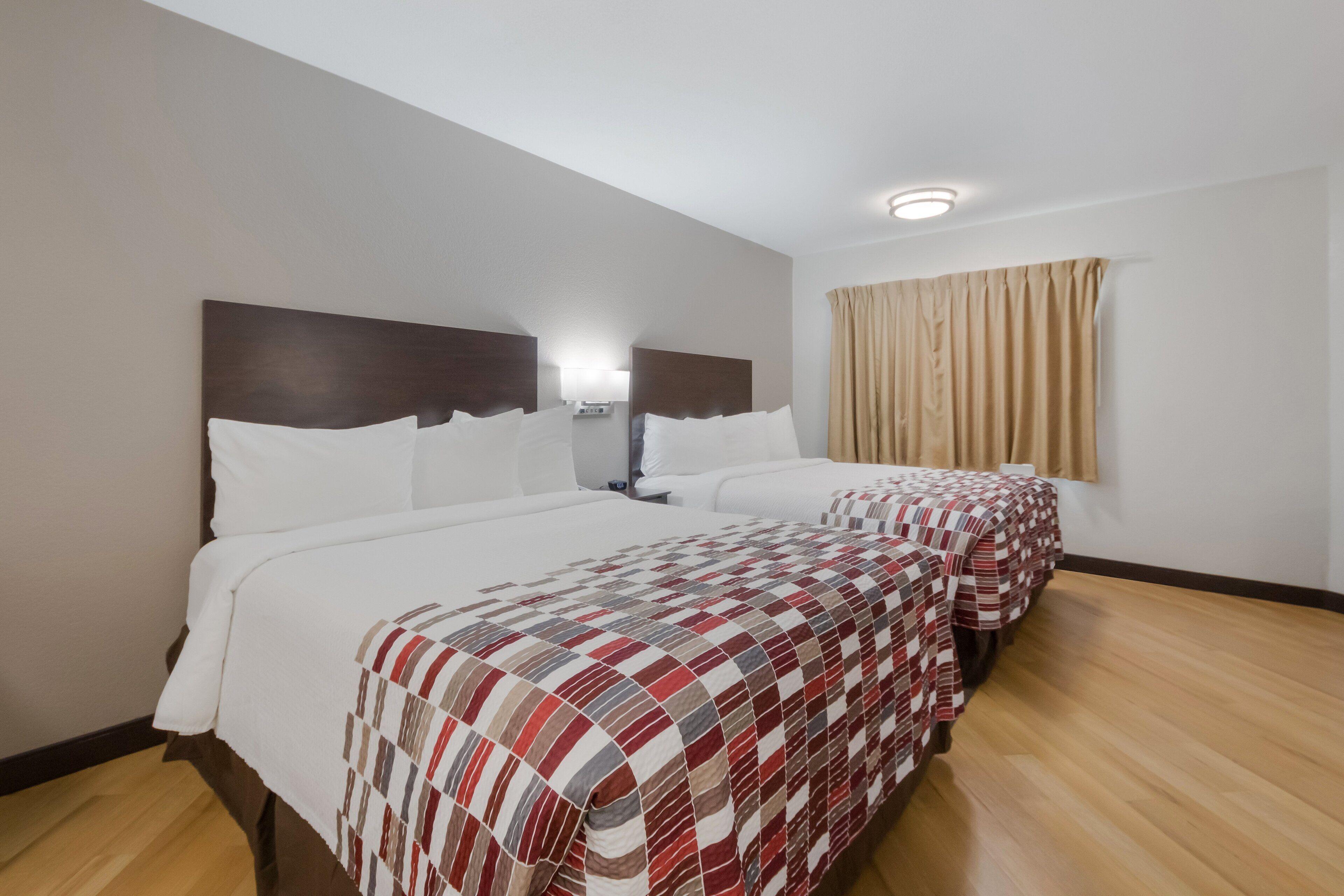 Suite Two Queen Beds Non-Smoking