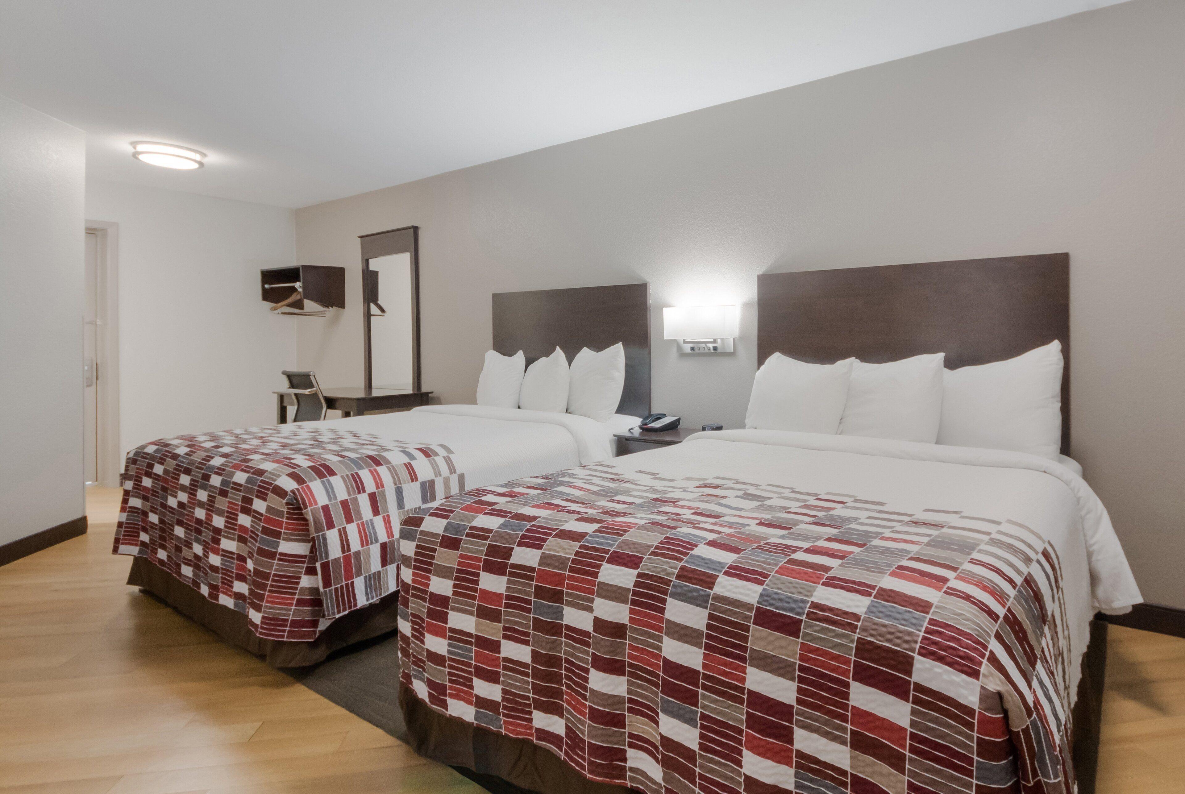 Suite Two Queen Beds Non-Smoking