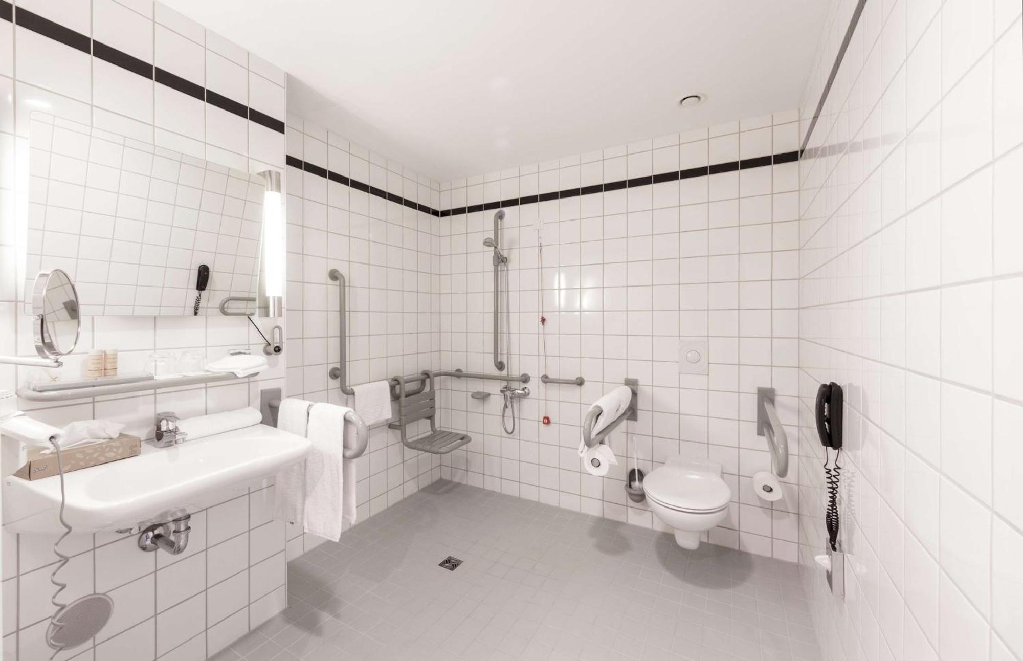 Standard Room,945459235:JPEG