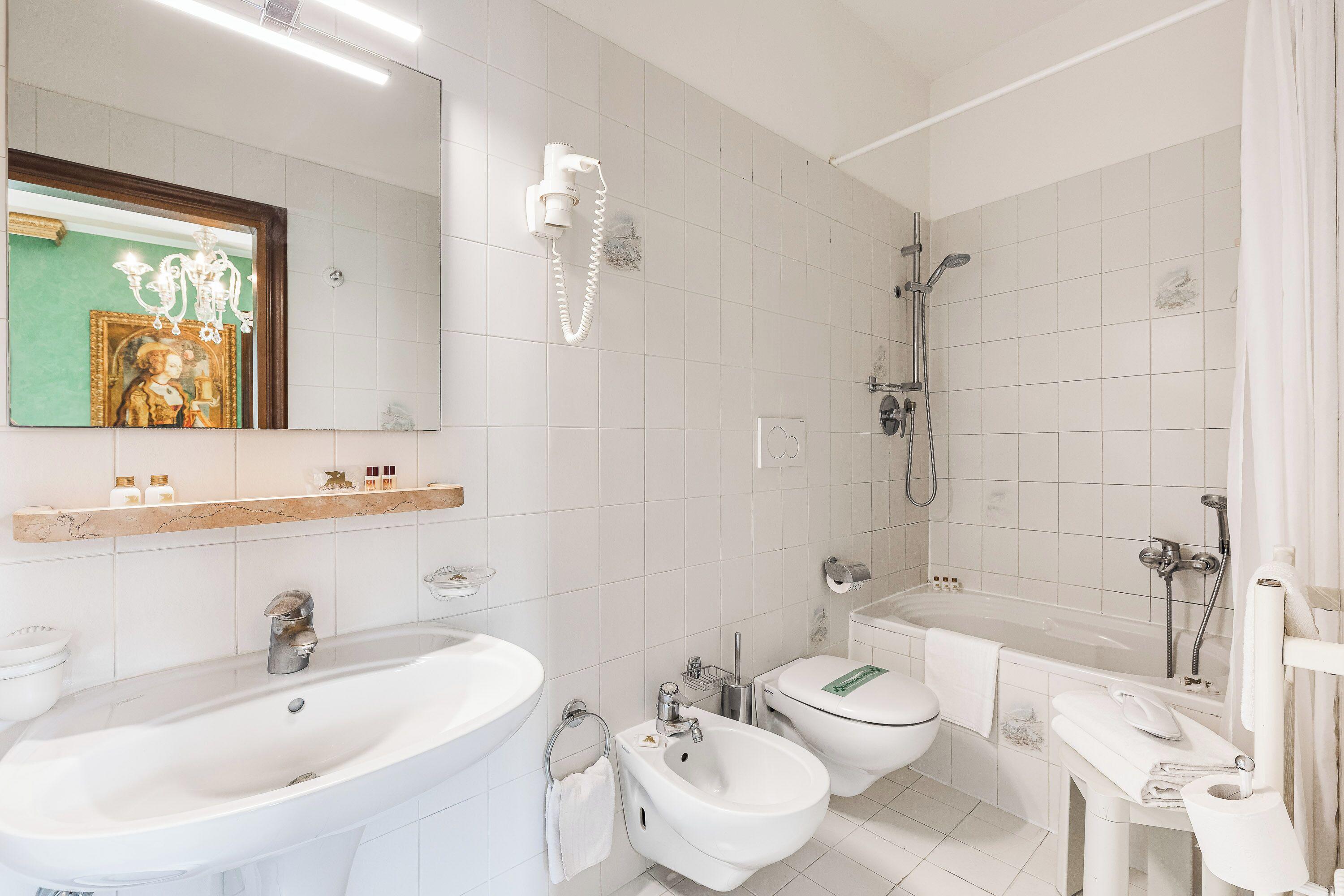 Luxury Double or Twin Room,1710222674:JPEG