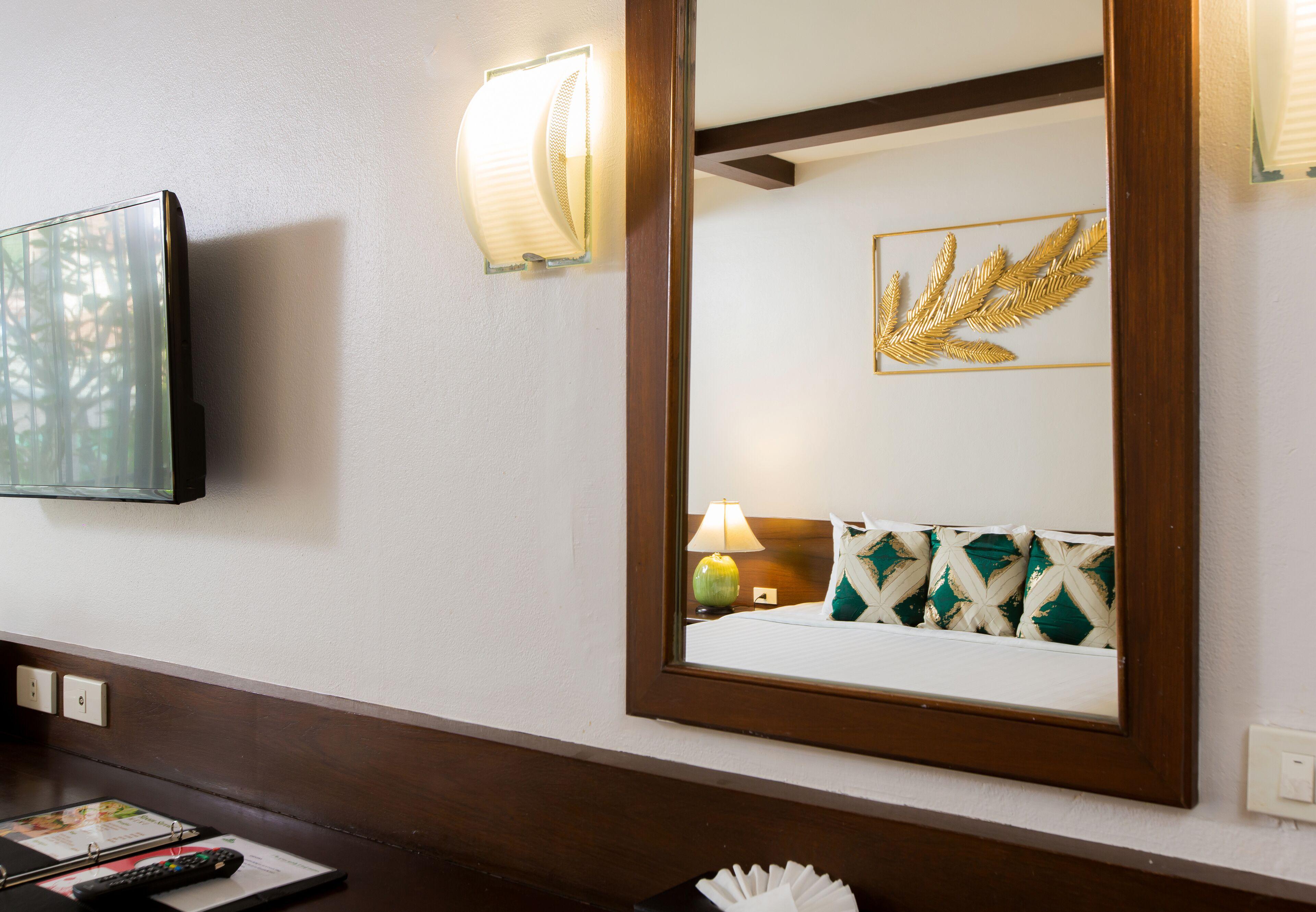 Deluxe Double or Twin Room Tropical Wing