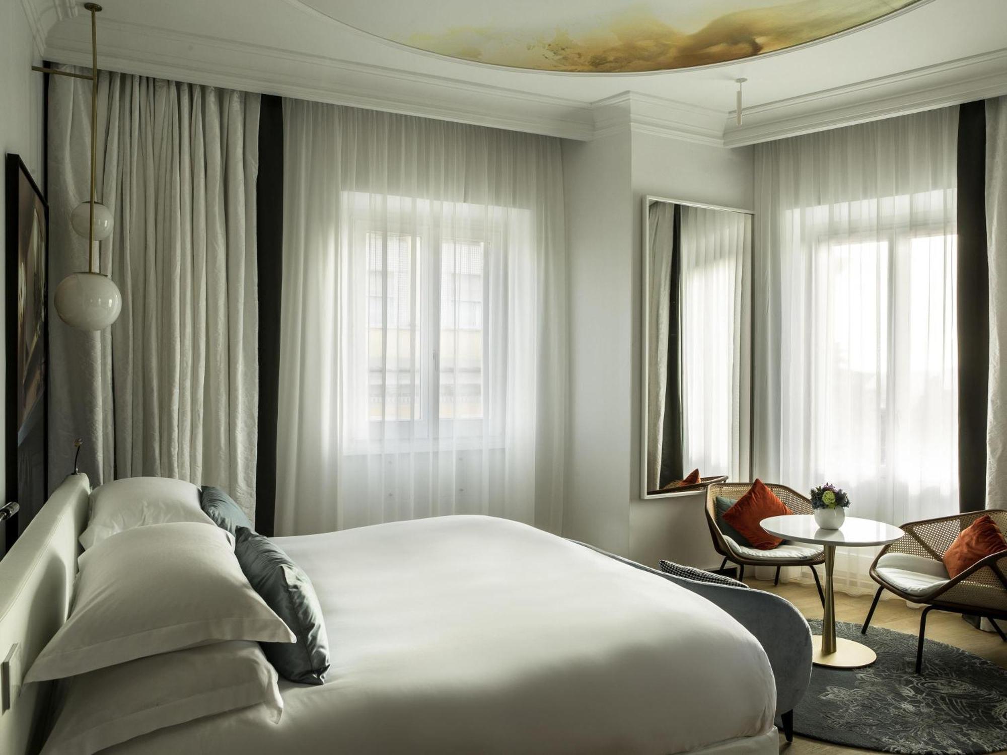Premium Luxury Room,1742587293:JPEG