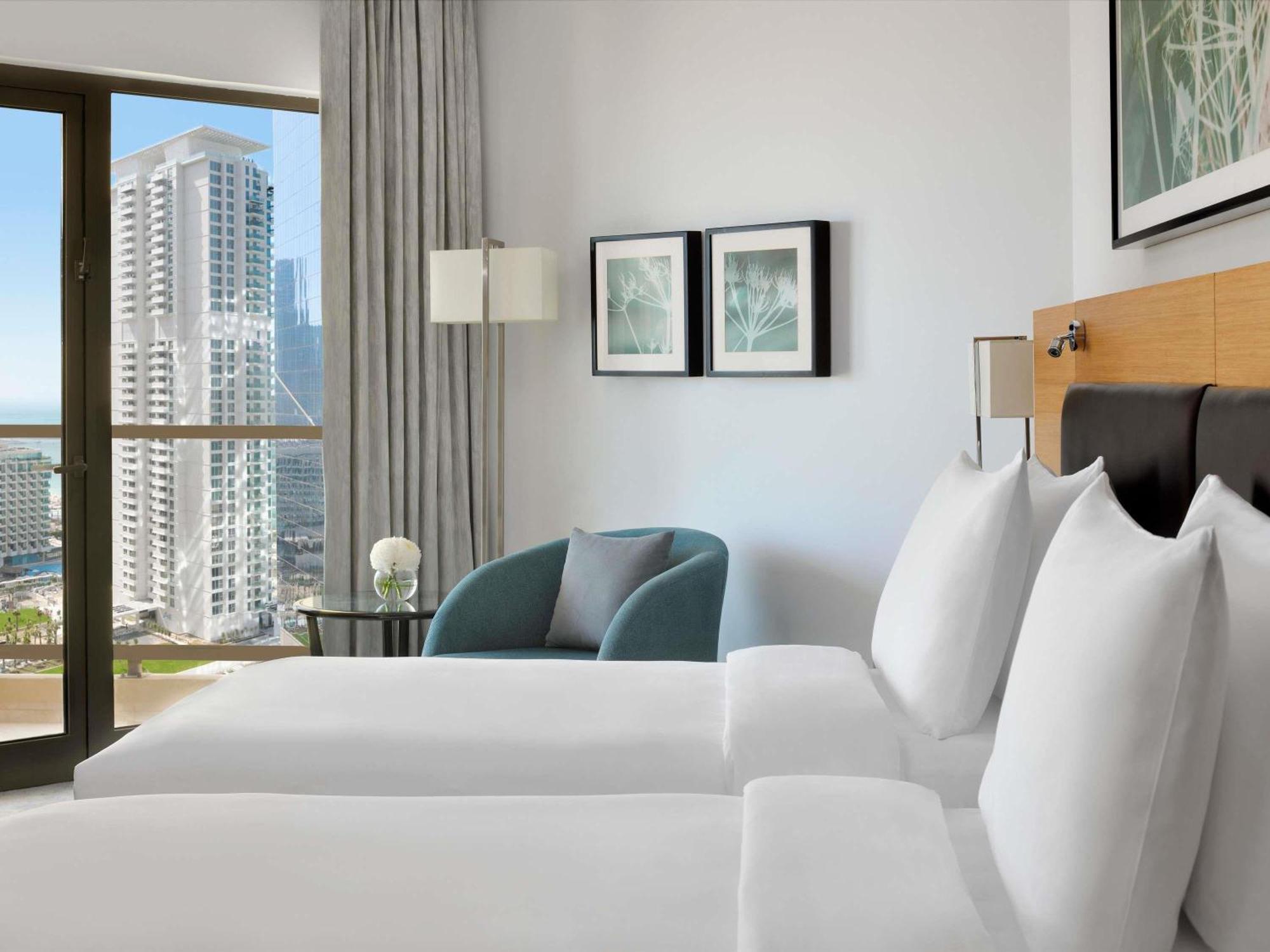 Executive Twin Room Balcony Partial Sea View
