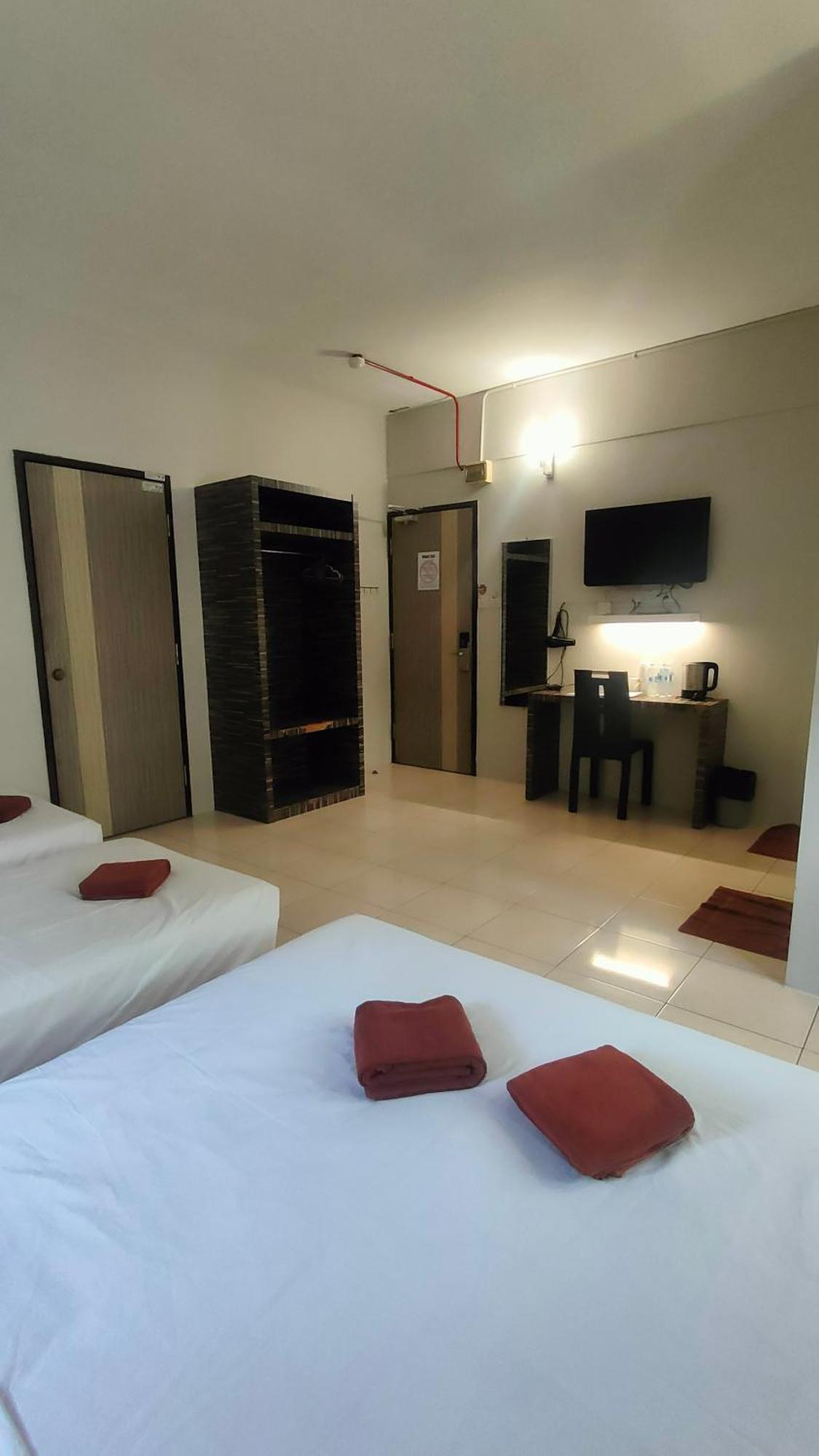 Deluxe Family Room
