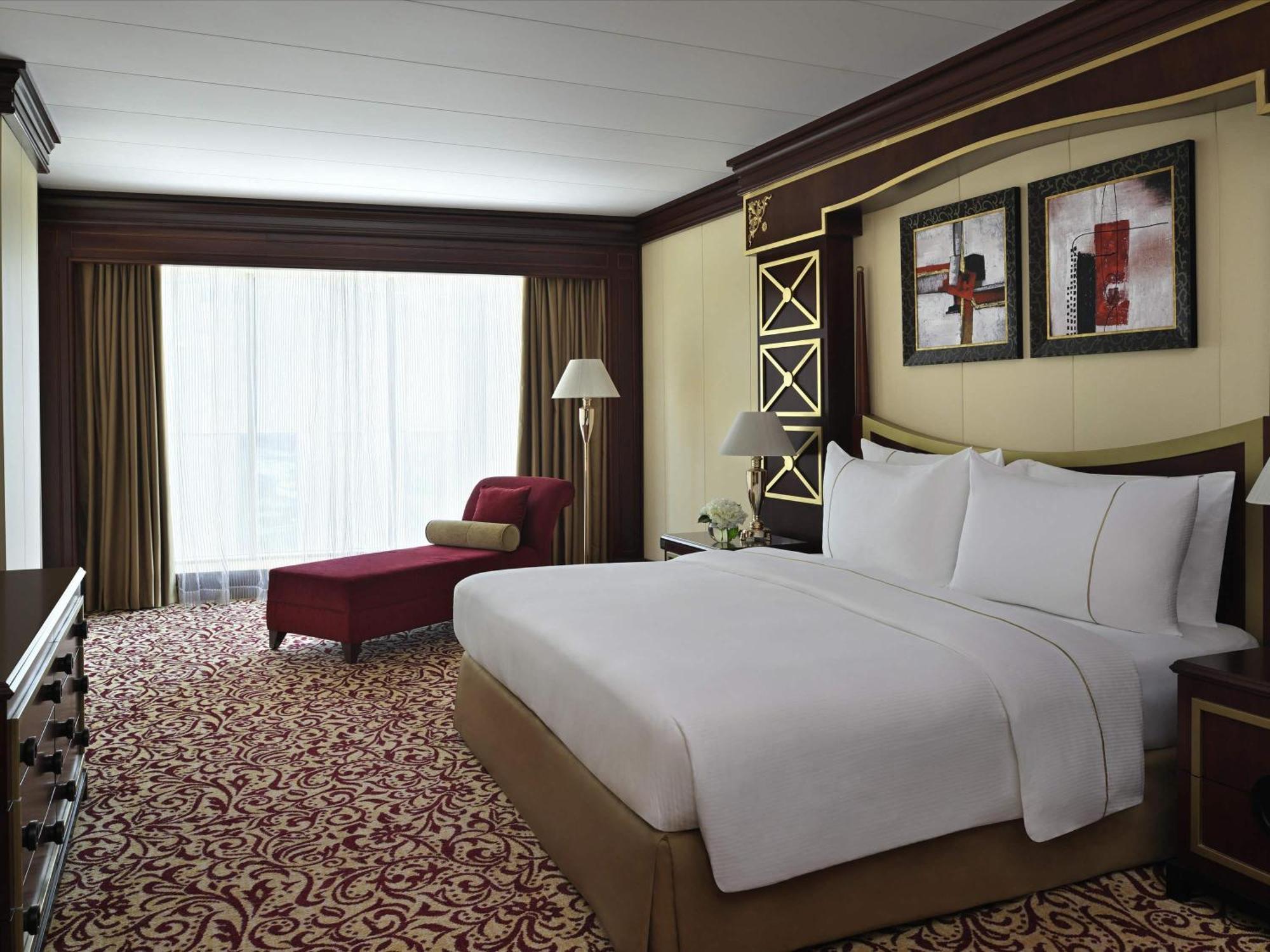 Deluxe King Room,1731474992:JPEG