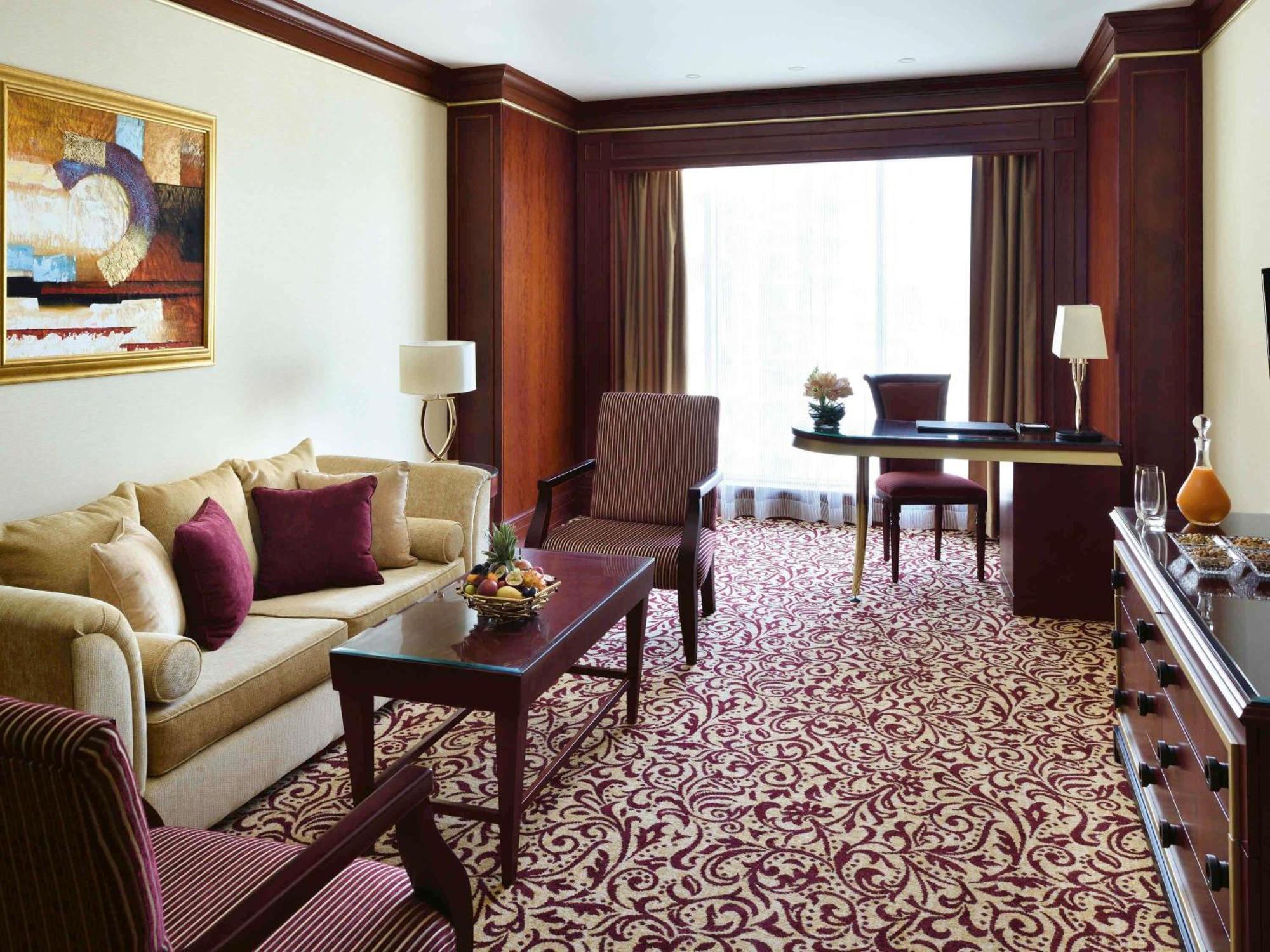 Deluxe King Suite,1731474989:JPEG