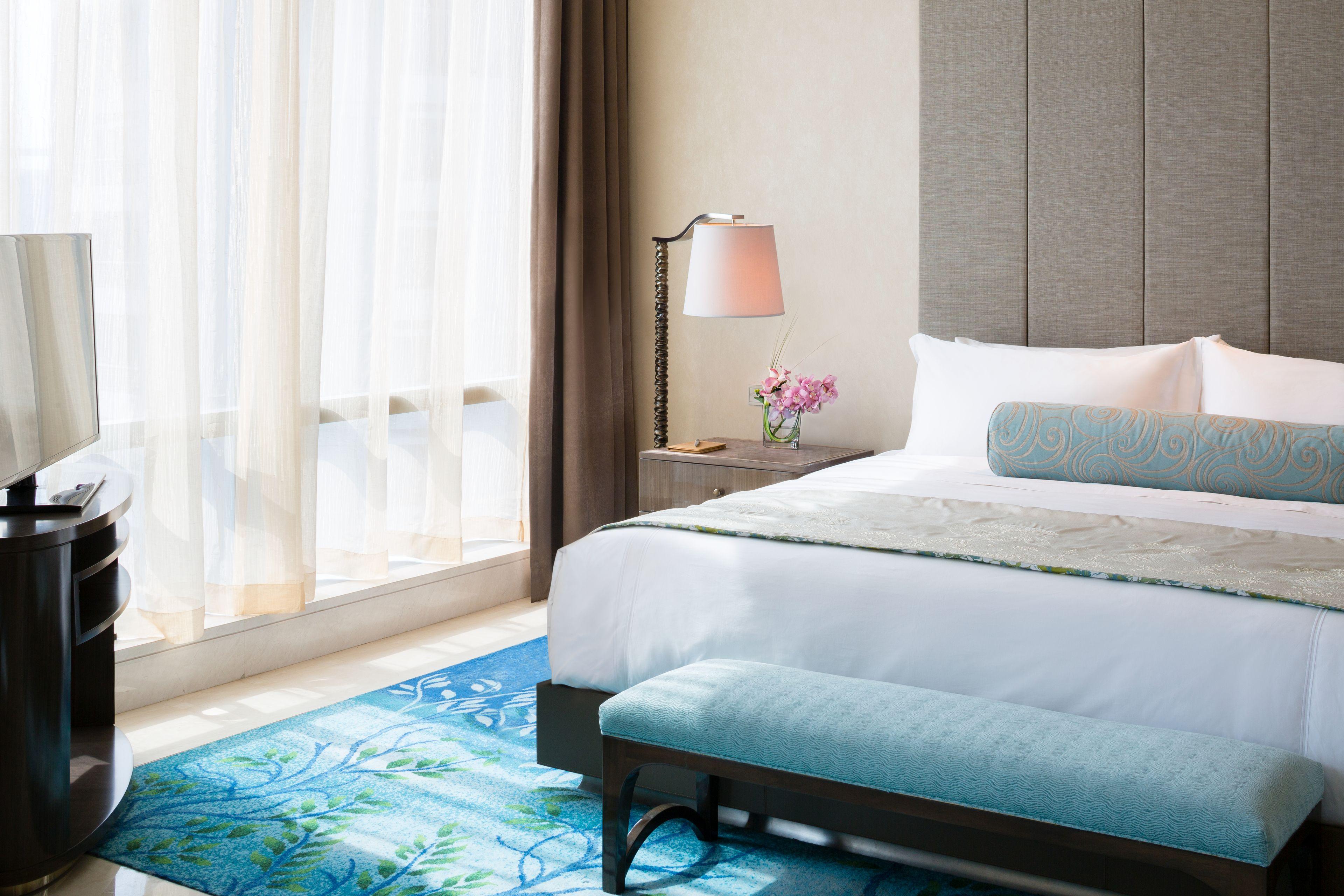 Raffles King Room
