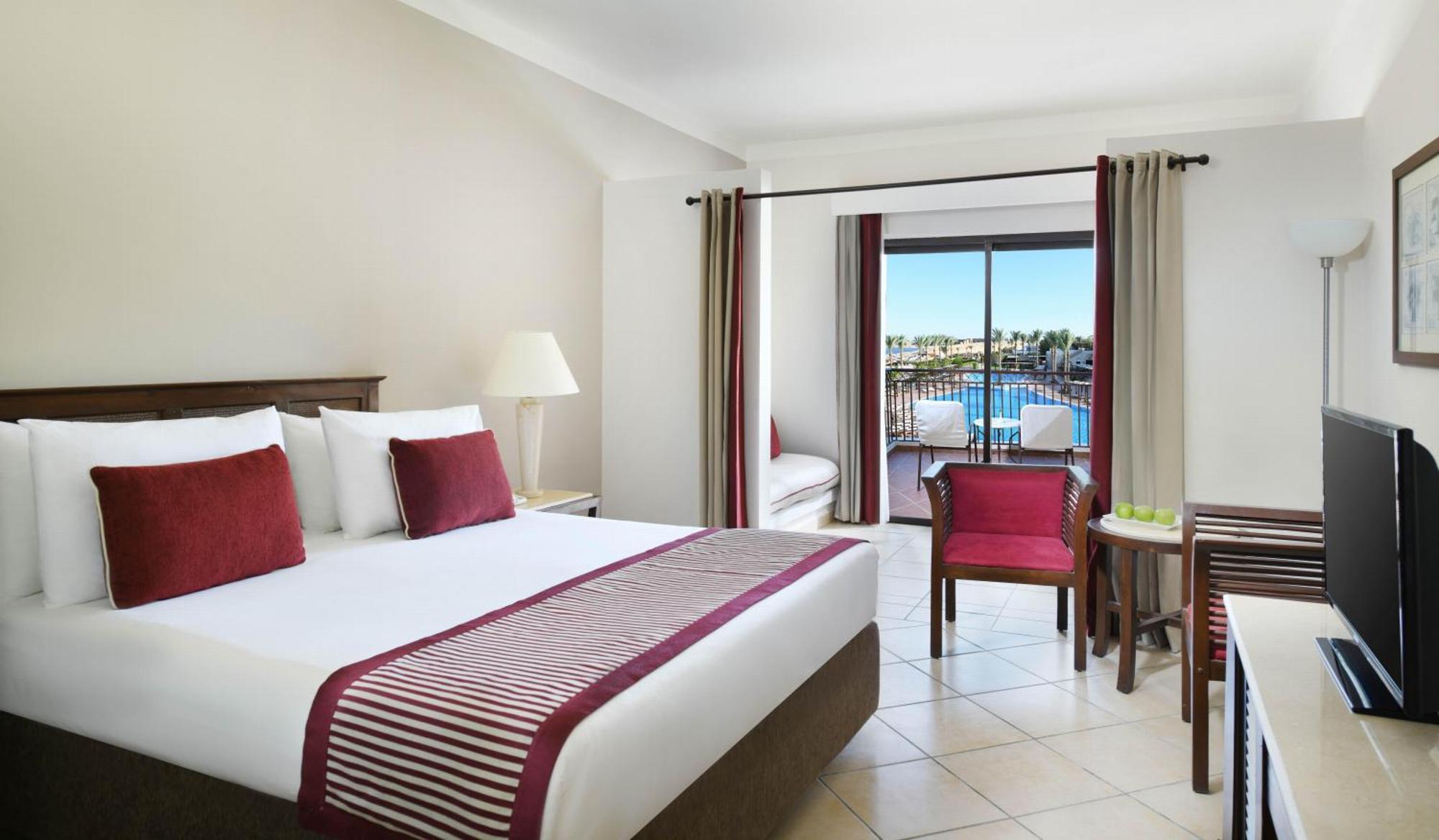 Superior Family Queen or Twin Beds Sea View